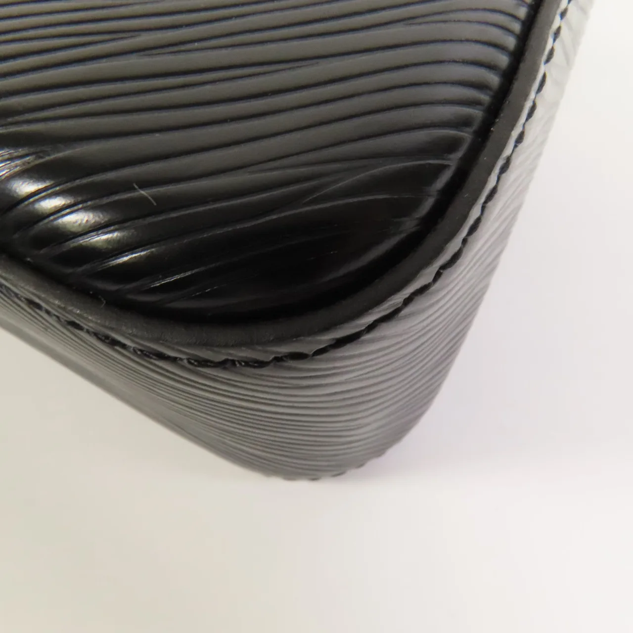 LOUIS VUITTON Marellini M21703 2-Way Bag Calfskin 黑色 / Black/White Calfskin Rank A - Thumbnail 17