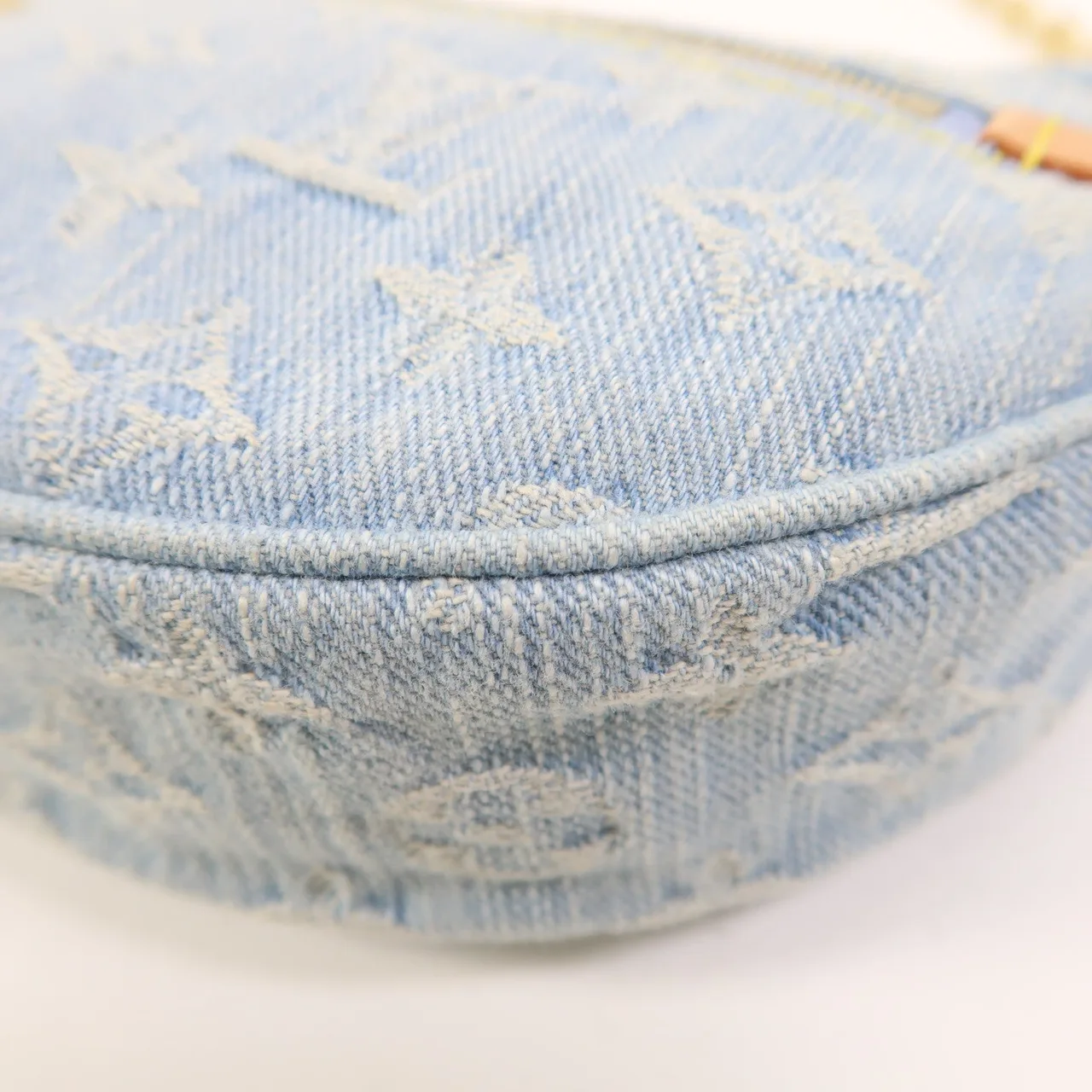 LOUIS VUITTON Loop M24846 兩用包 denim 藍色 / Sky Blue denim 中古品A - 縮圖 9