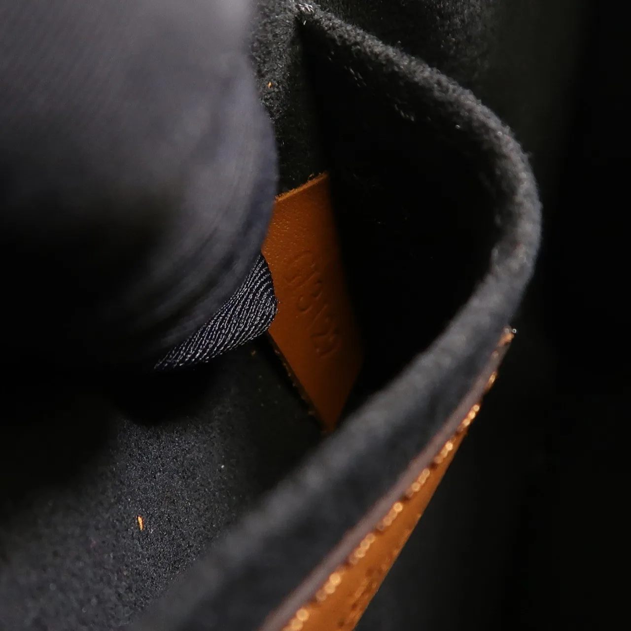 LOUIS VUITTON Mini Dauphine M44580 Shoulder Bag Coated Canvas 棕色 / Brown Coated Canvas Rank A - Thumbnail 7