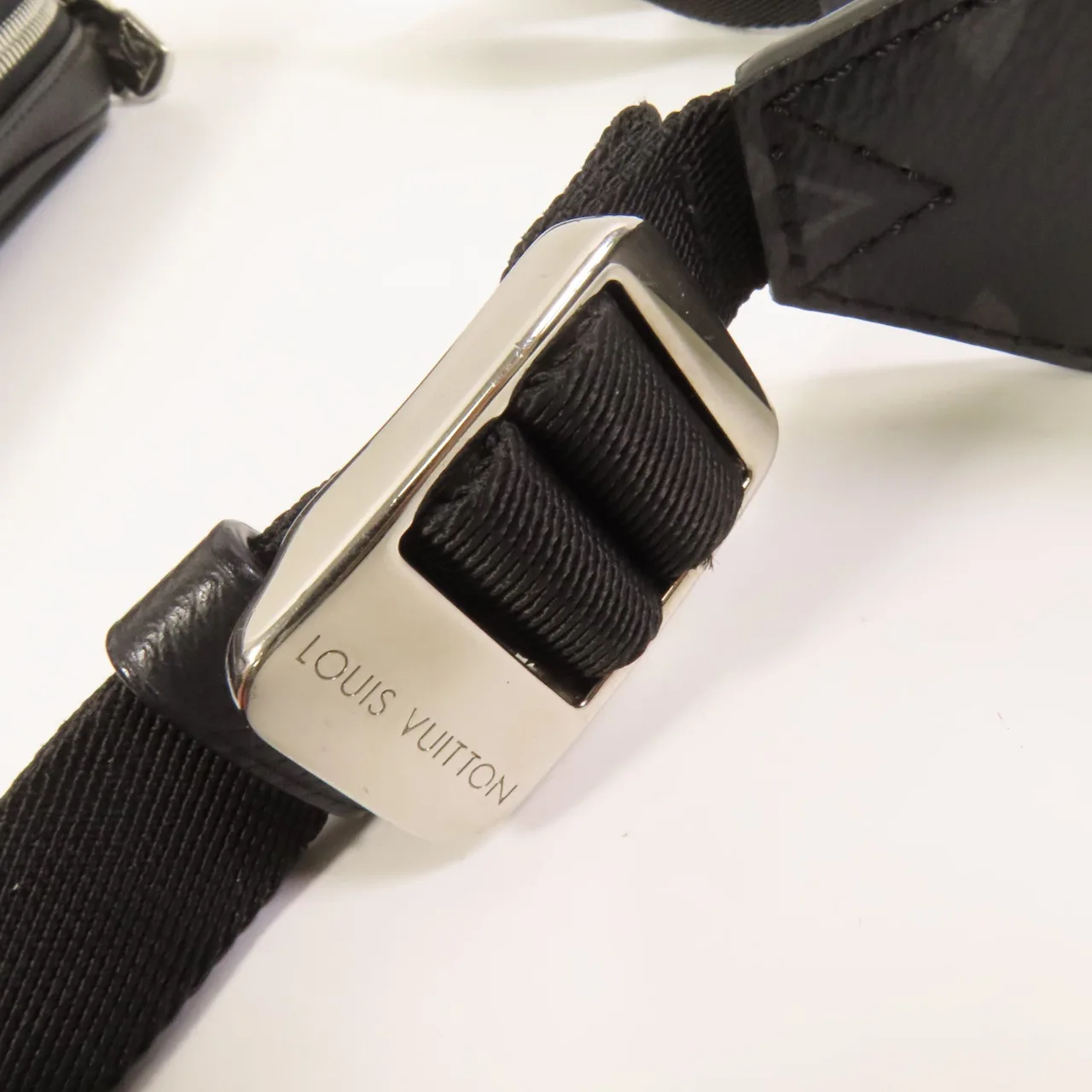 LOUIS VUITTON Outdoor Messenger M30233 Shoulder Bag Coated Canvas 黑色 / Black Coated Canvas Rank A - Thumbnail 6