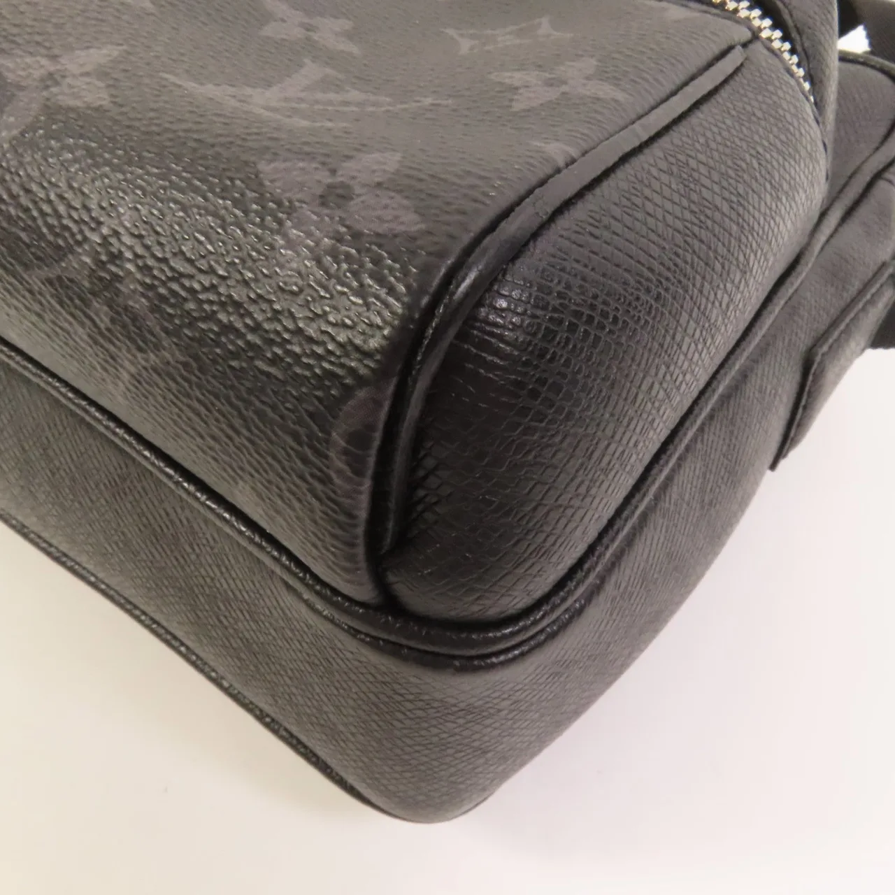 LOUIS VUITTON Outdoor Messenger M30233 Shoulder Bag Coated Canvas 黑色 / Black Coated Canvas Rank A - Thumbnail 11