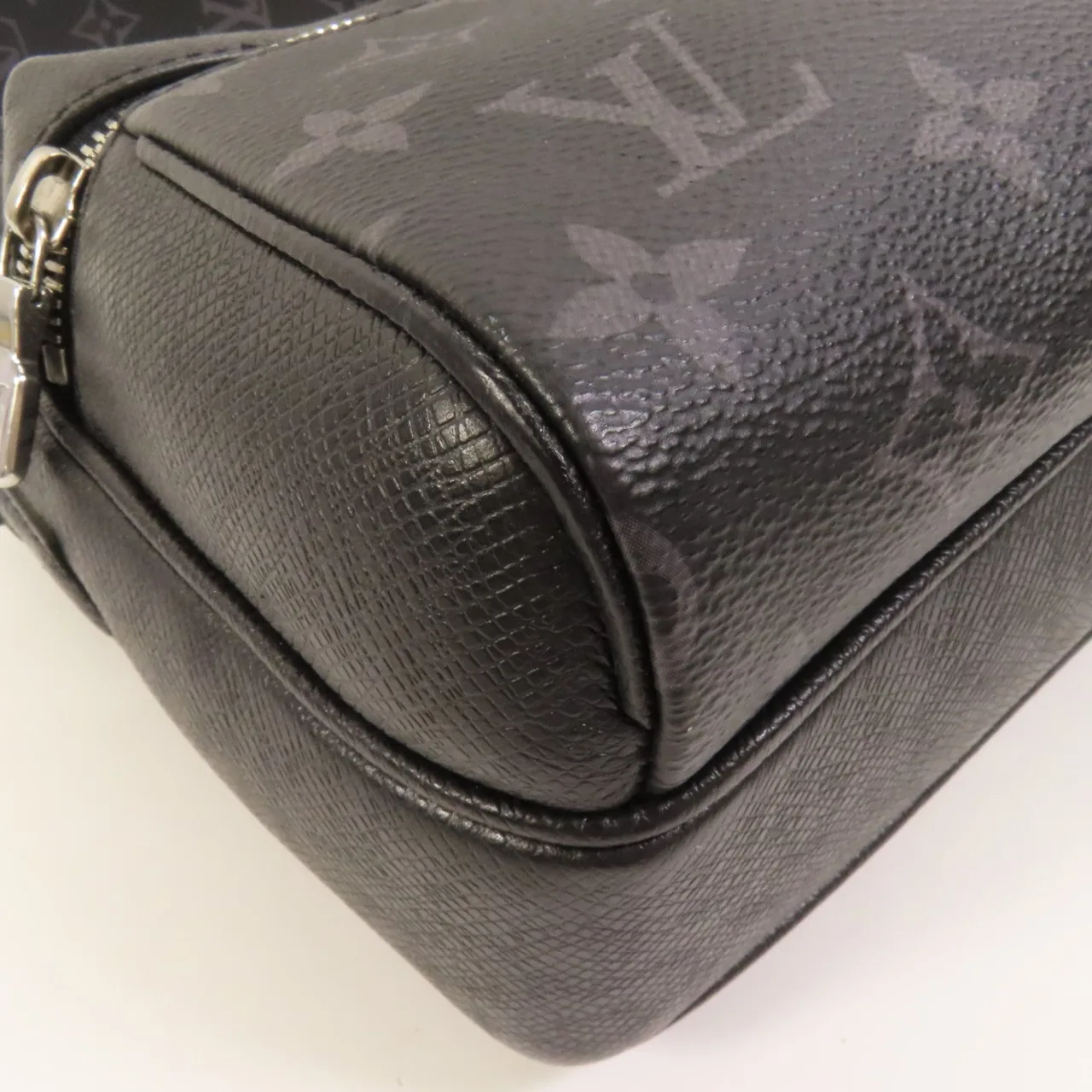 LOUIS VUITTON Outdoor Messenger M30233 Shoulder Bag Coated Canvas 黑色 / Black Coated Canvas Rank A - Thumbnail 13