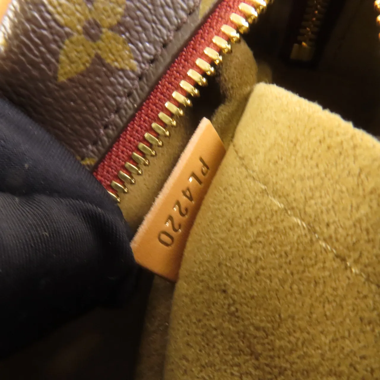 LOUIS VUITTON Game On Coeur M57456 Shoulder Bag Coated Canvas 棕色 / Brown Coated Canvas Rank A - Thumbnail 9