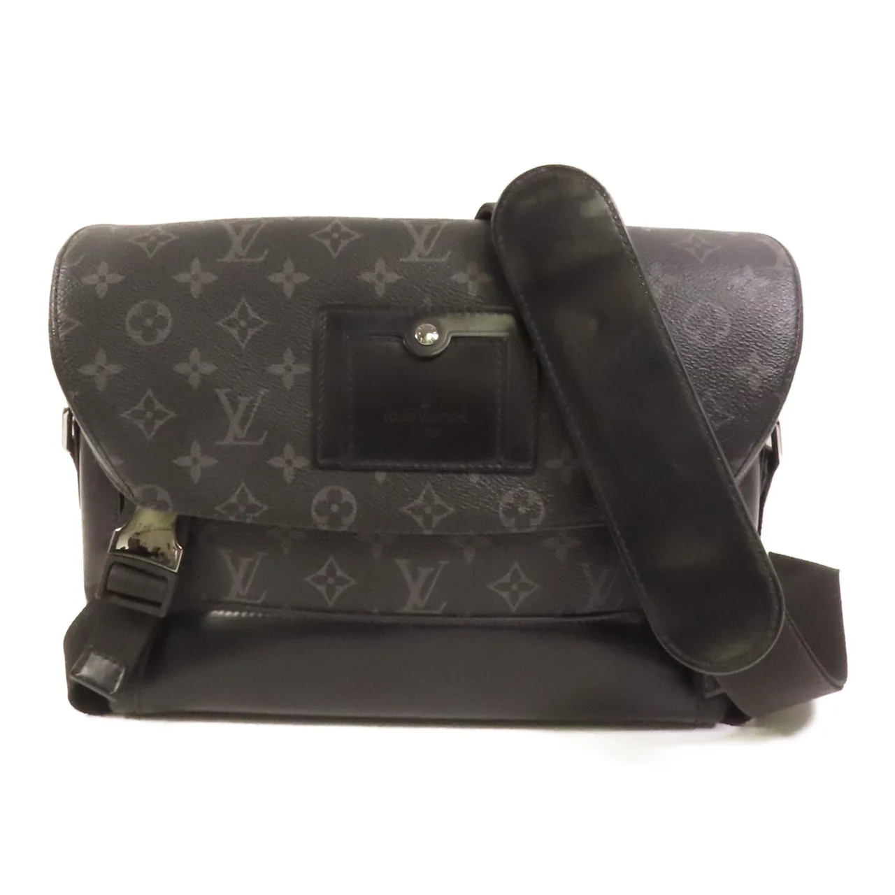 LOUIS VUITTON Outdoor Messenger M30233 肩背包 塗層帆布 黑色 / Black