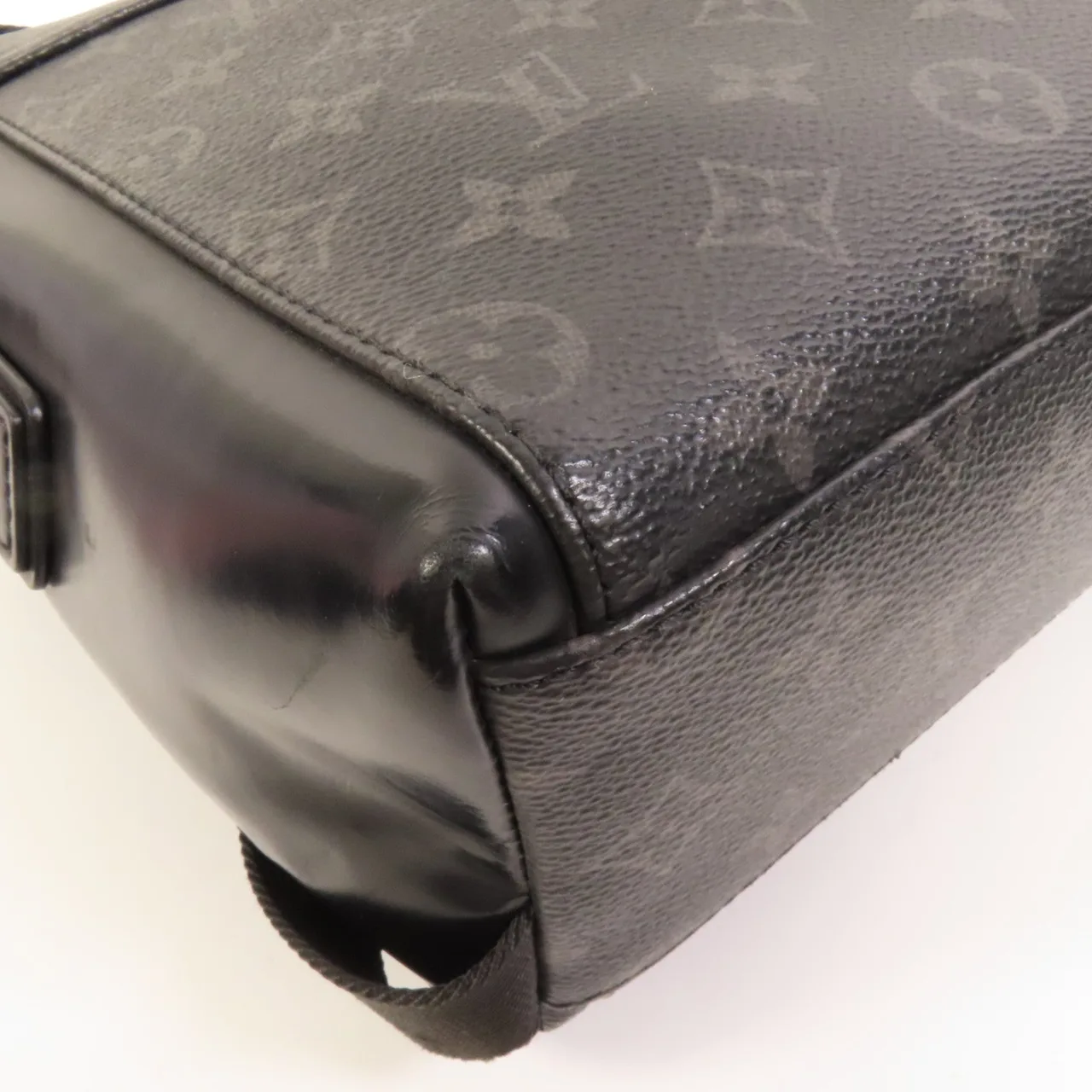 LOUIS VUITTON Outdoor Messenger M30233 肩背包 塗層帆布 黑色 / Black 塗層帆布 中古品A - 縮圖 14