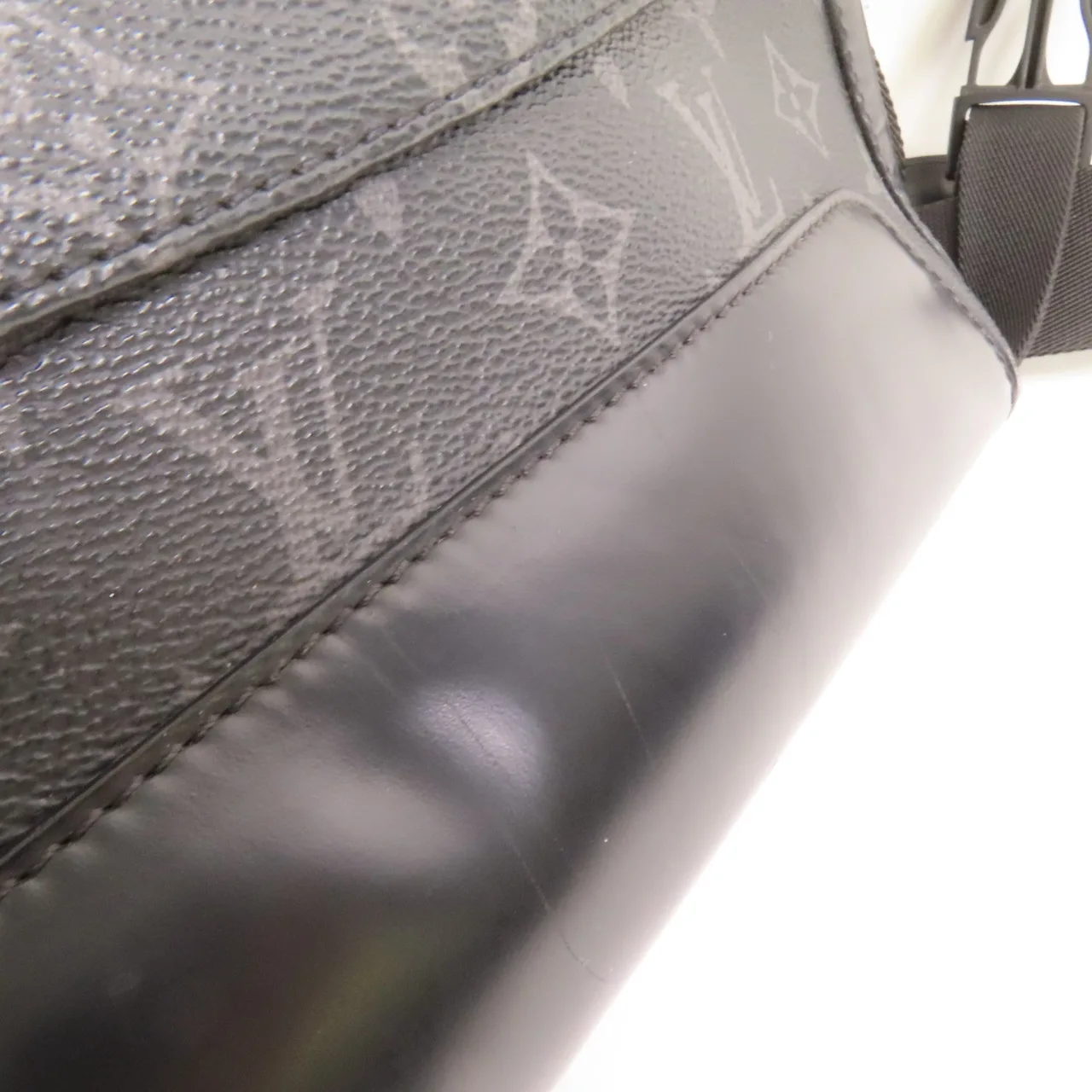 LOUIS VUITTON Outdoor Messenger M30233 肩背包 塗層帆布 黑色 / Black 塗層帆布 中古品A - 縮圖 15