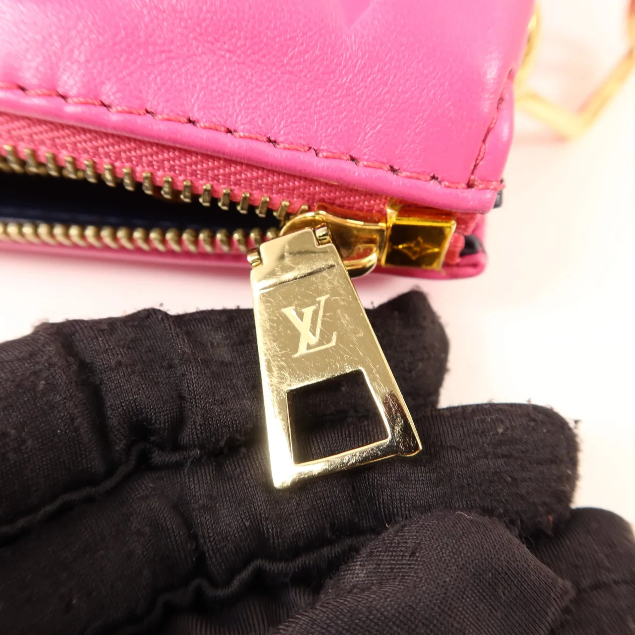LOUIS VUITTON Coussin M21773 Shoulder Bag Lambskin 粉色 / Rose Miami Pink Lambskin Rank A - Thumbnail 10