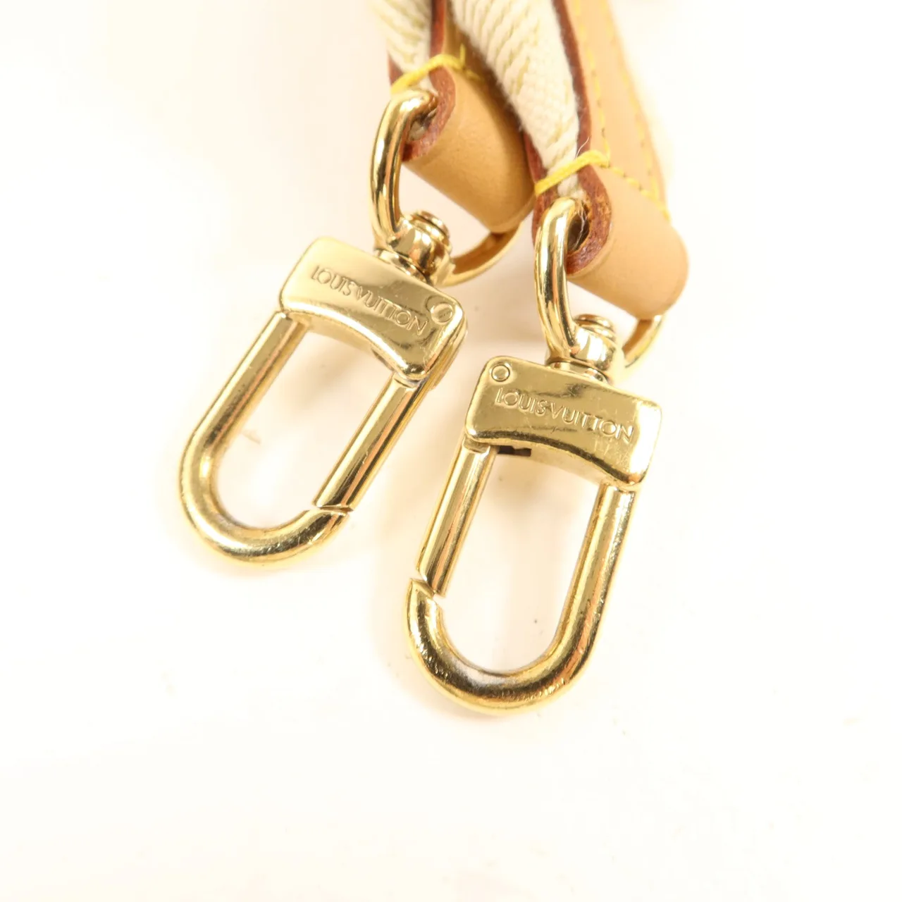 LOUIS VUITTON Coussin M21276 肩背包 羊皮 棕色 / Taupe 羊皮 中古品B - 縮圖 10