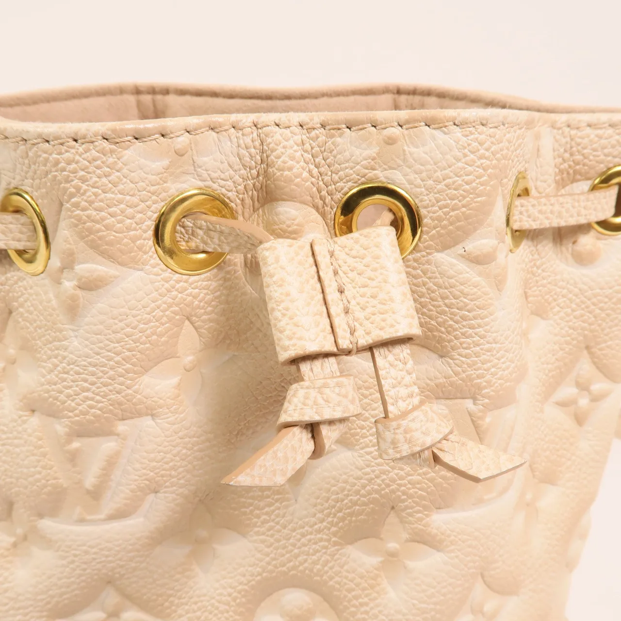 LOUIS VUITTON Nano Noe M81463 2-Way Bag Calfskin 棕色 / Light Pink Calfskin Rank B - Thumbnail 14