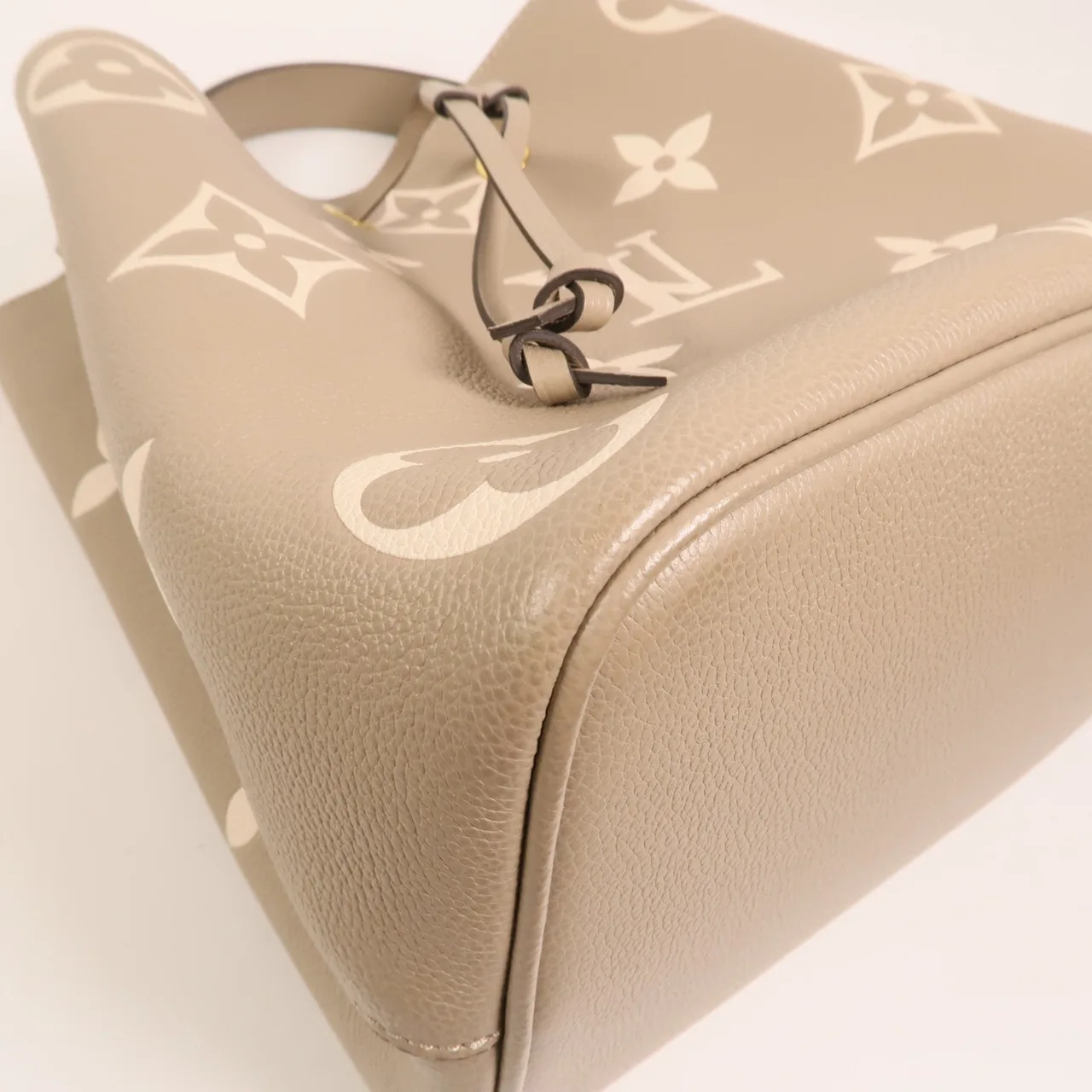 LOUIS VUITTON NeoNoe M45555 2-Way Bag Calfskin 米色 / Dove/Cream Calfskin Rank A - Thumbnail 10