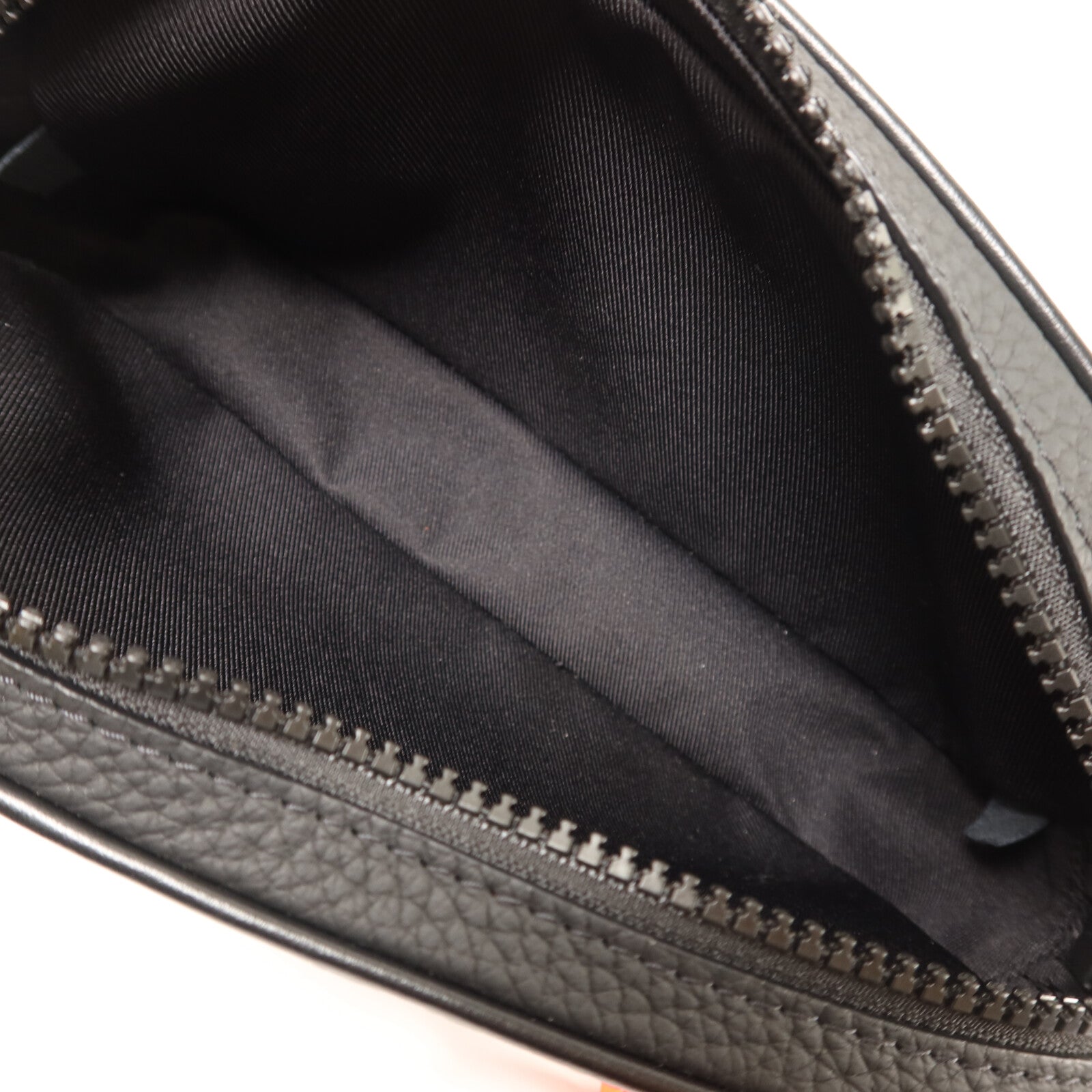 LOUIS VUITTON Pochette Volga M53550 Belt Bag Calfskin 5