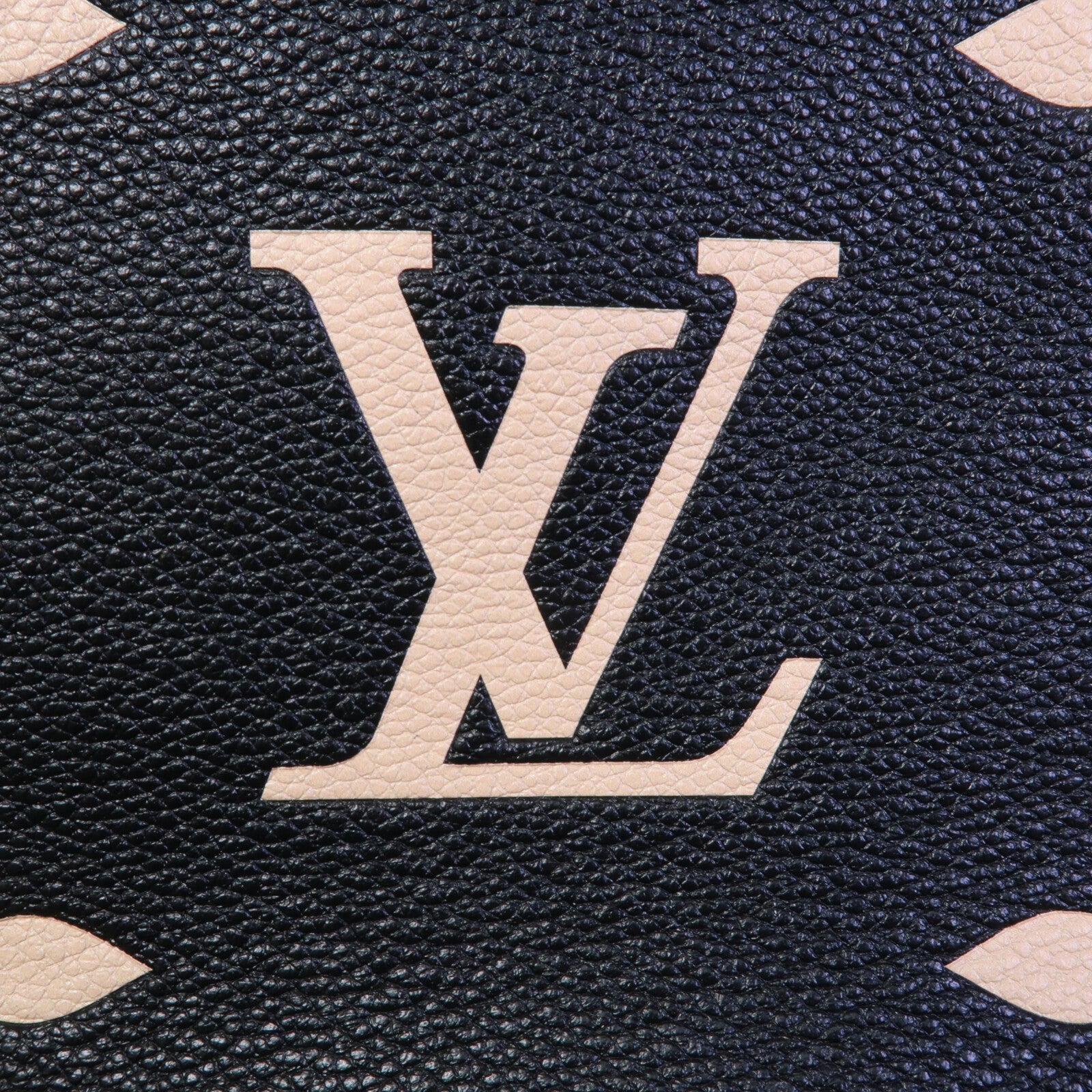 LOUIS VUITTON OnTheGo M45495 2-Way Bag Calfskin 7