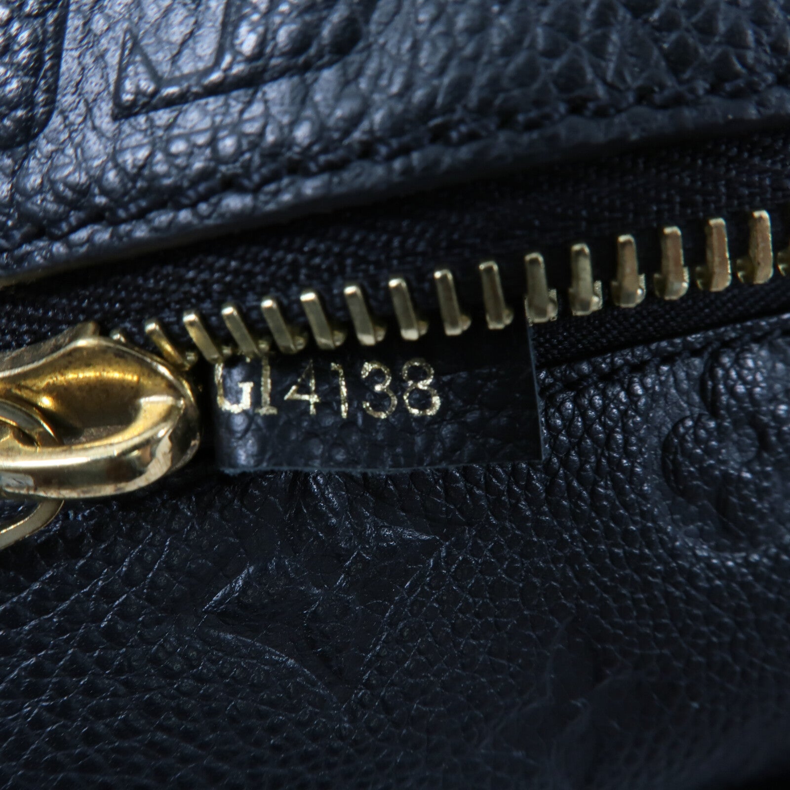 LOUIS VUITTON Pochette Metis M41487 2-Way Bag Calfskin 8