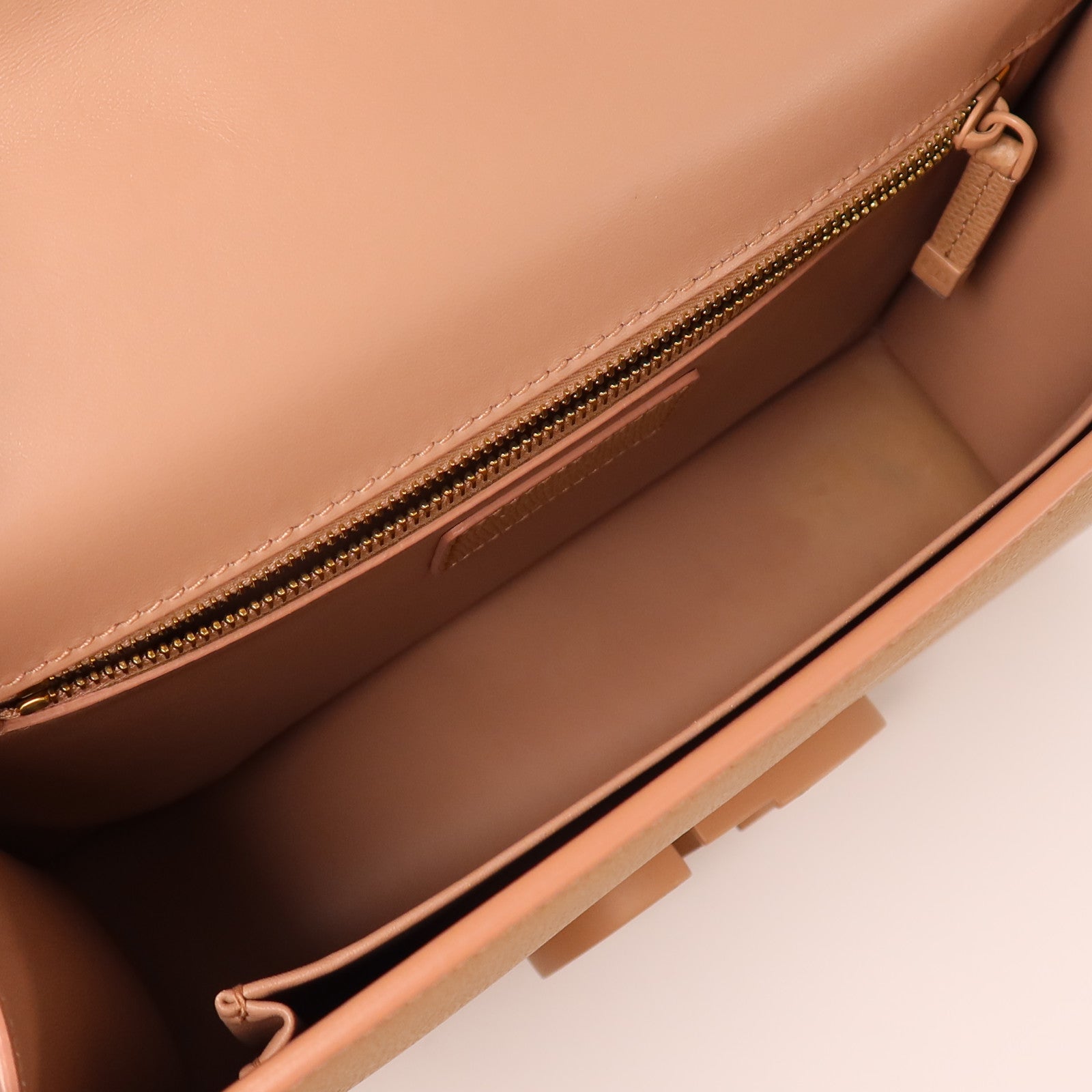 LOUIS VUITTON Montaigne M92031BFK 肩背包 牛皮 4