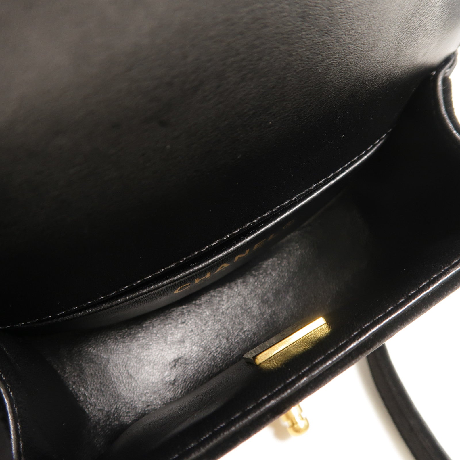 LOUIS VUITTON AS3350 肩背包 x Velvet 5