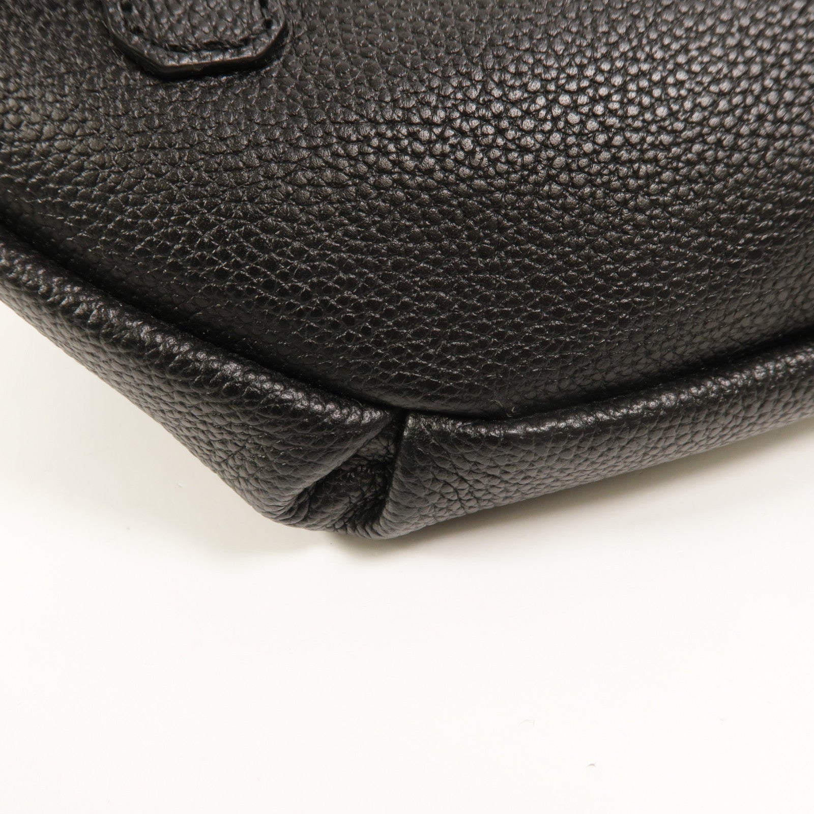 LOUIS VUITTON 768111 Belt Bag Calfskin 16