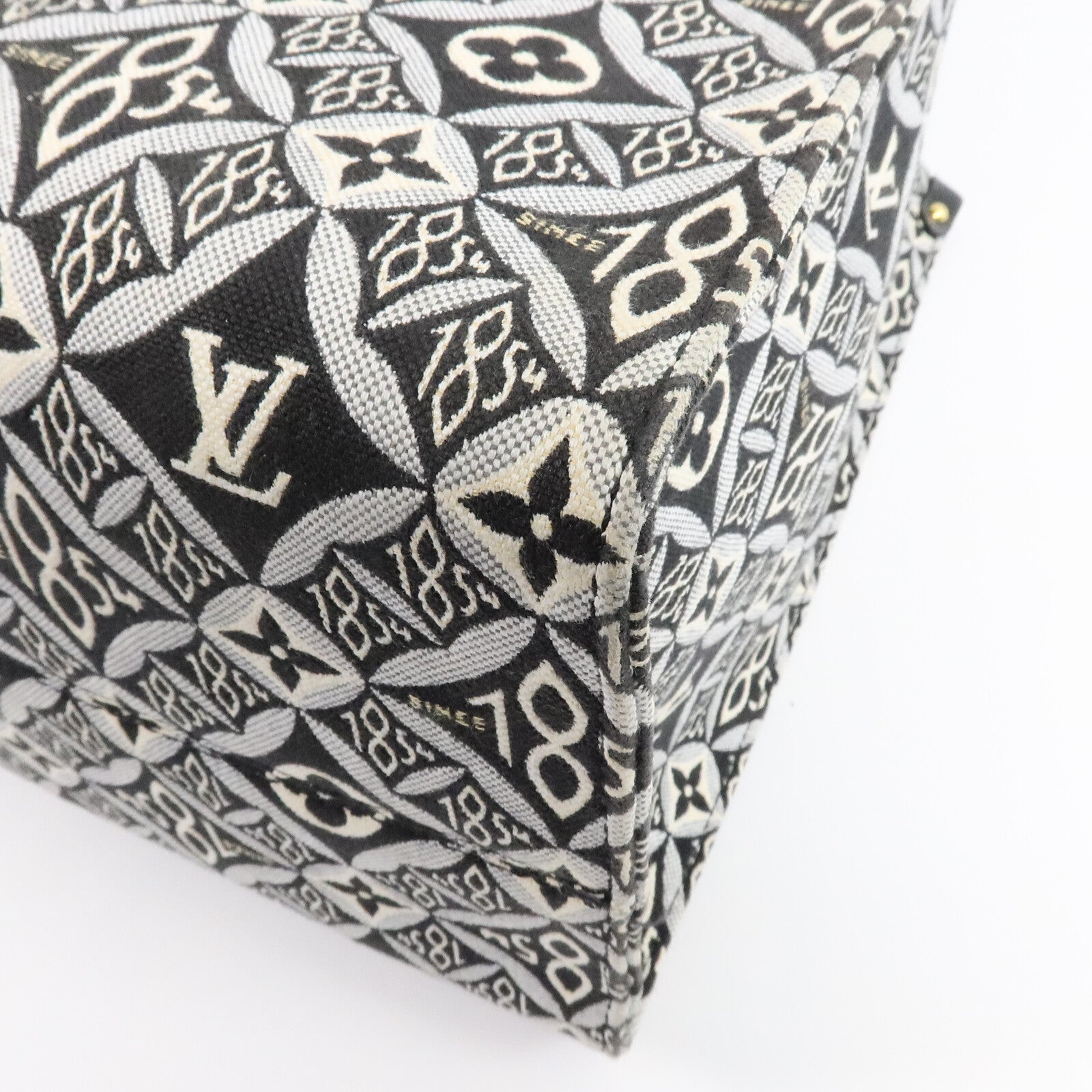 LOUIS VUITTON OnTheGo M57207 2-Way Bag Canvas 5