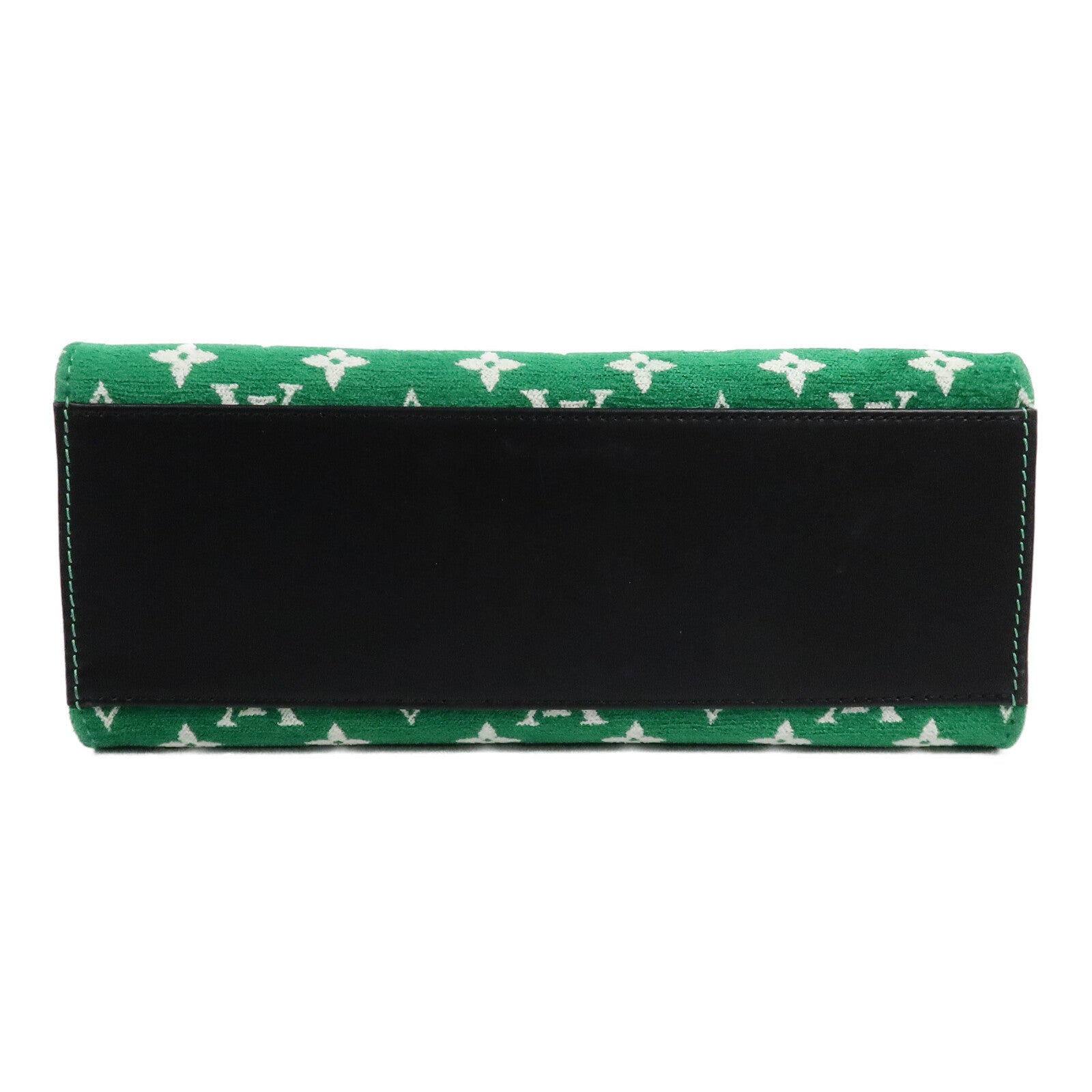 LOUIS VUITTON OnTheGo M46216 2-Way Bag x tufted velvet 4
