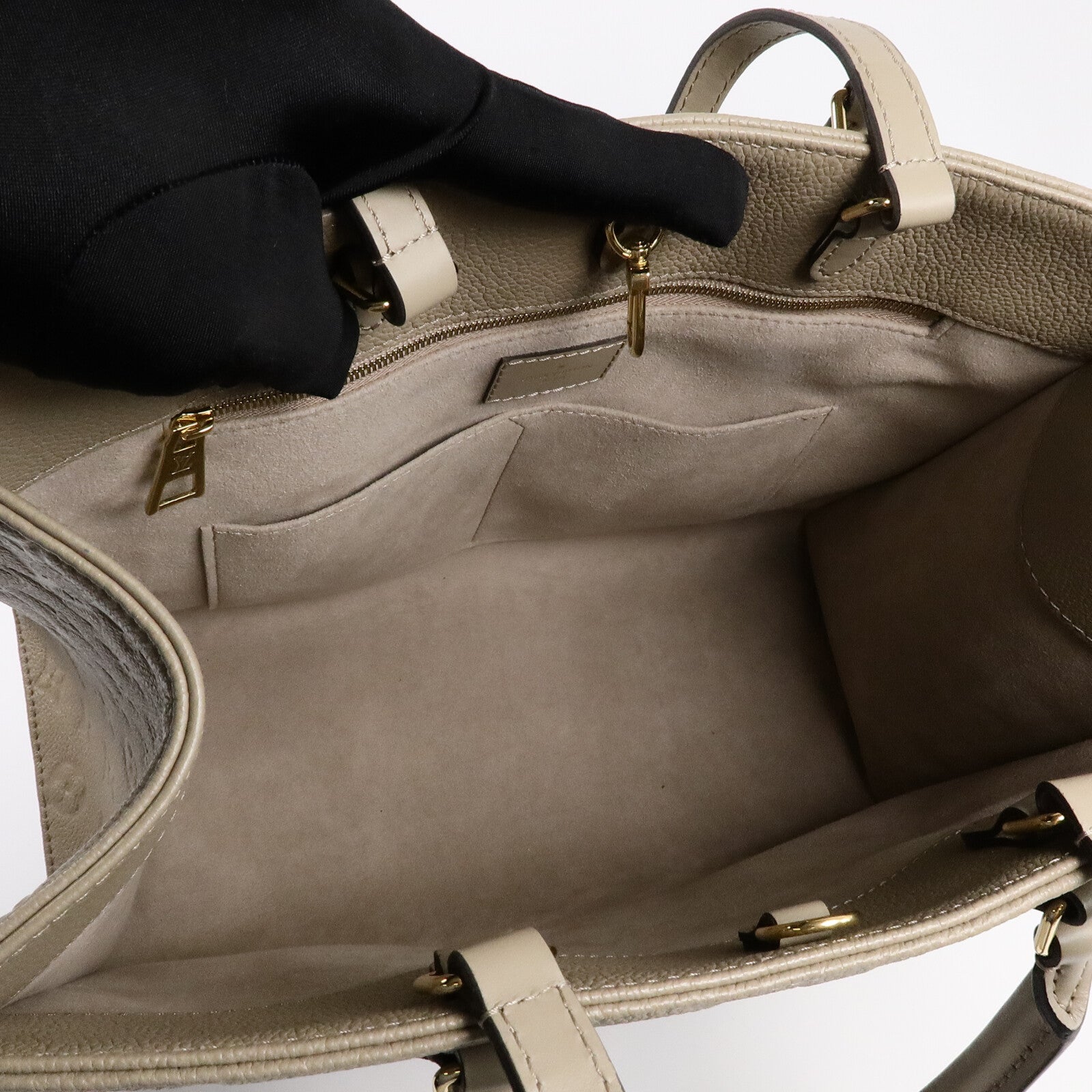 LOUIS VUITTON OnTheGo M45607 2-Way Bag Calfskin 5