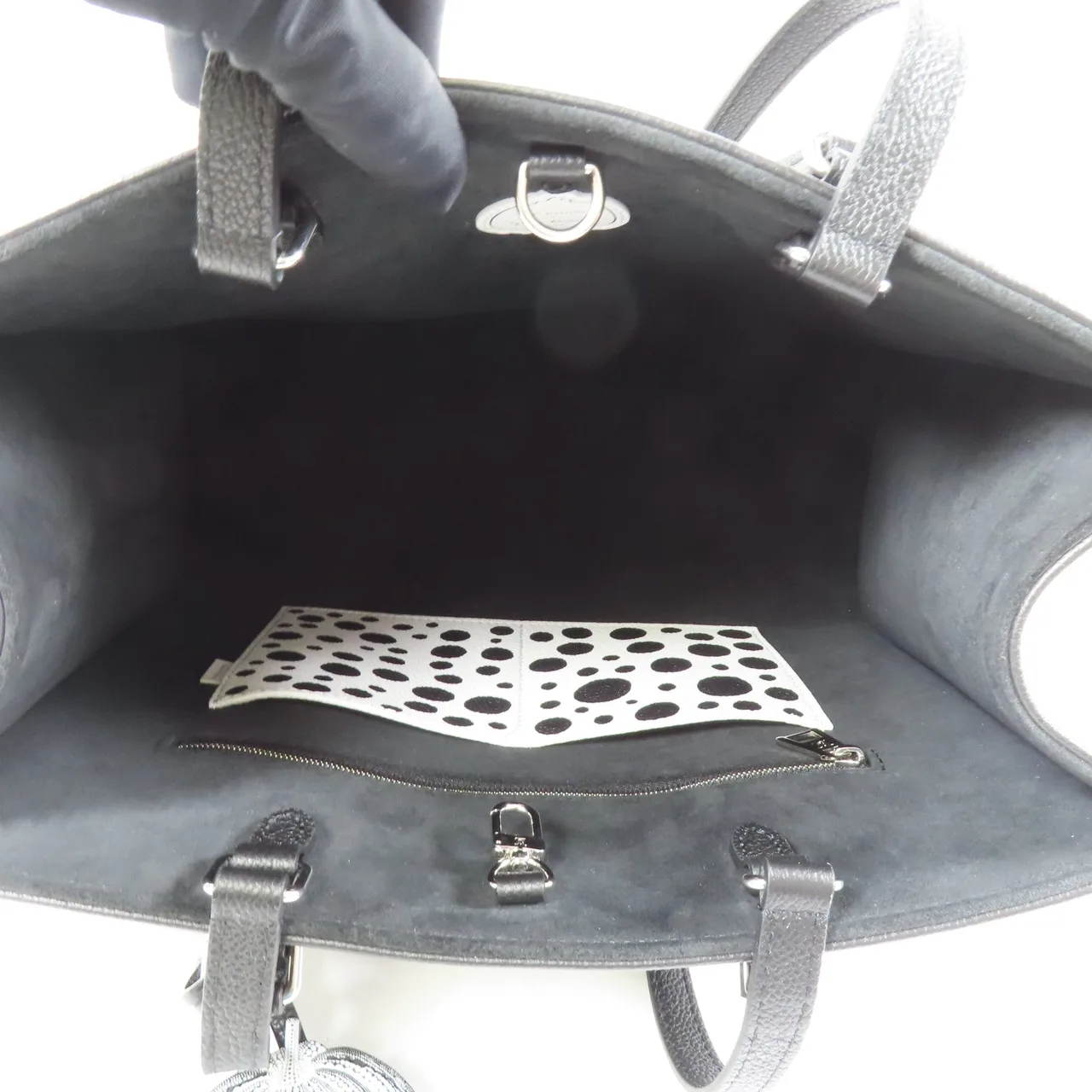 LOUIS VUITTON OnTheGo M46389 兩用包 皮革 黑色 / Black 皮革 中古品A - 縮圖 5