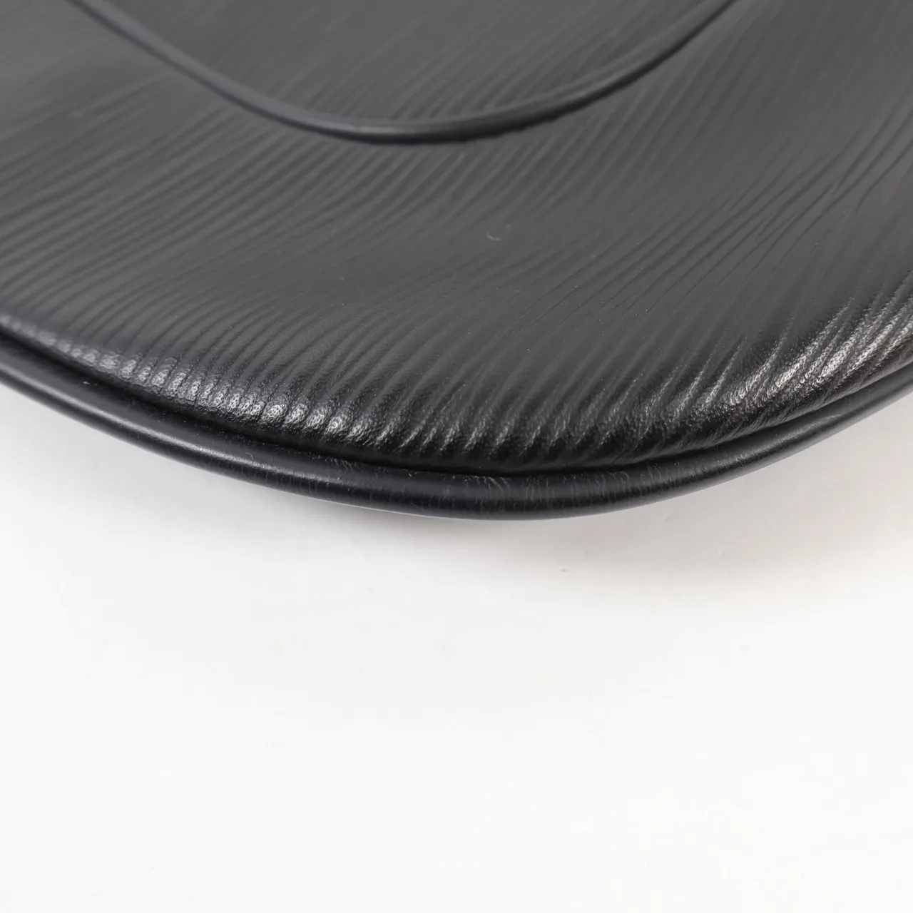 LOUIS VUITTON M58972 肩背包 牛皮 黑色 / Black 牛皮 中古品A - 縮圖 9