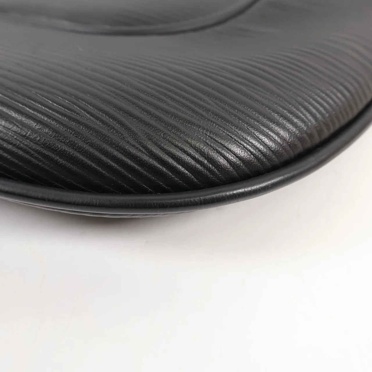 LOUIS VUITTON M58972 肩背包 牛皮 黑色 / Black 牛皮 中古品A - 縮圖 12