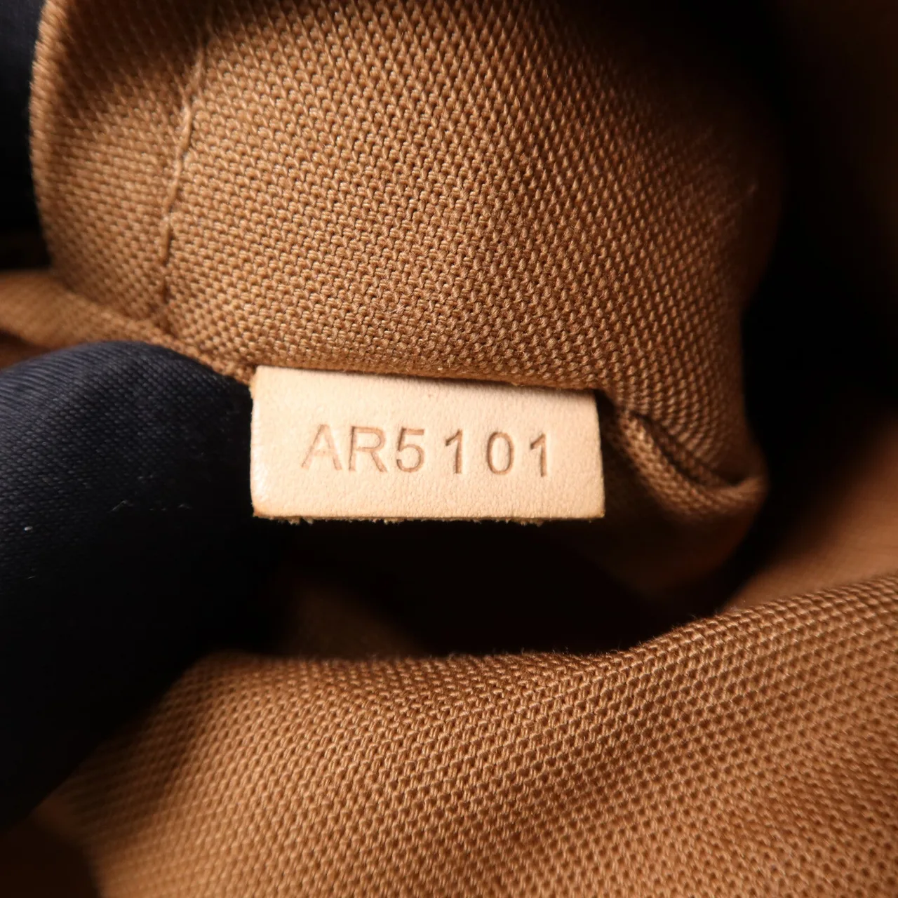 LOUIS VUITTON Beaubourg M97037 肩背包 塗層帆布 棕色 / Brown 塗層帆布 中古品A - 縮圖 8