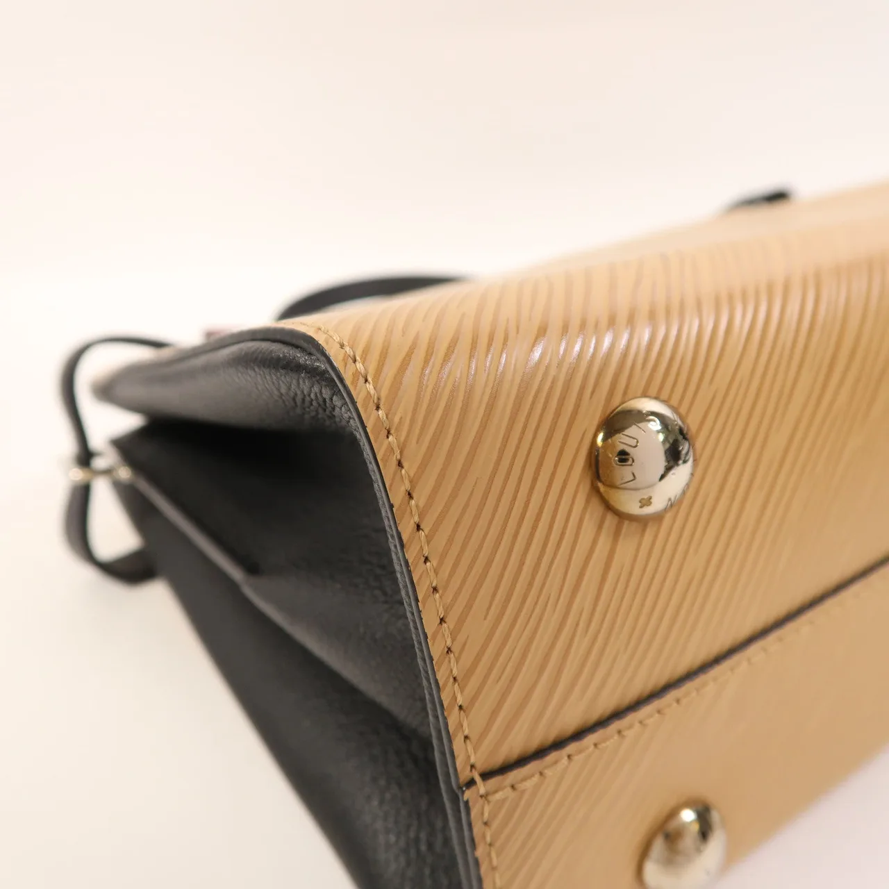 LOUIS VUITTON Twist M51846 2-Way Bag Calfskin 米色 / Camel Calfskin Rank B - Thumbnail 13