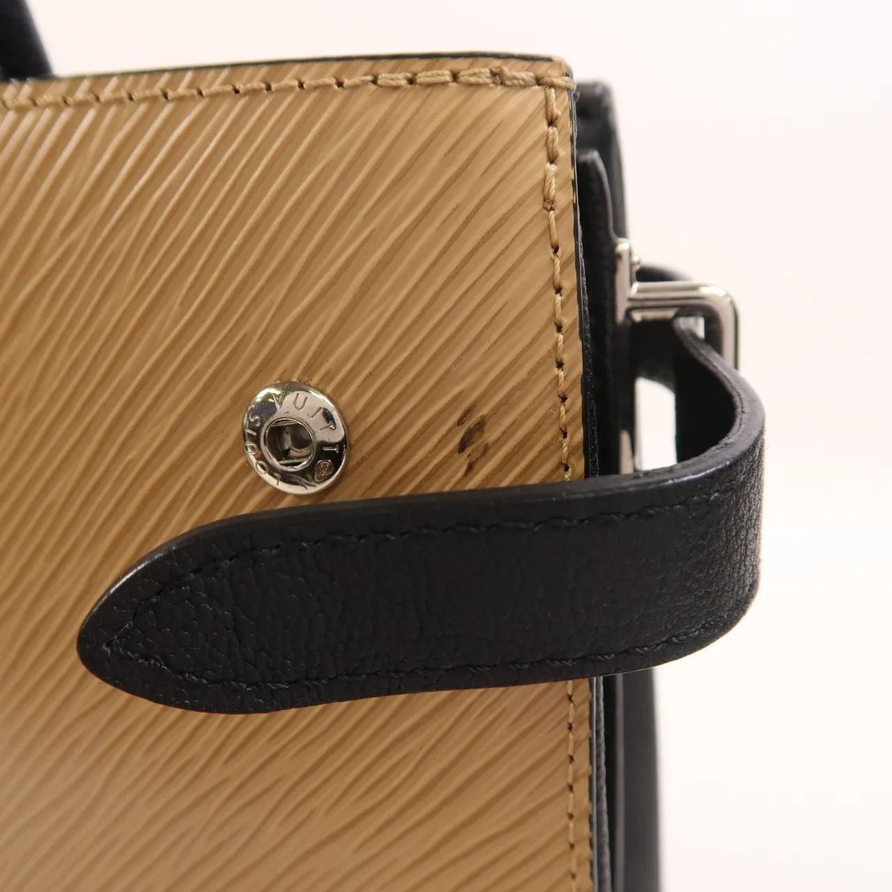 LOUIS VUITTON Twist M51846 2-Way Bag Calfskin 米色 / Camel Calfskin Rank B - Thumbnail 17