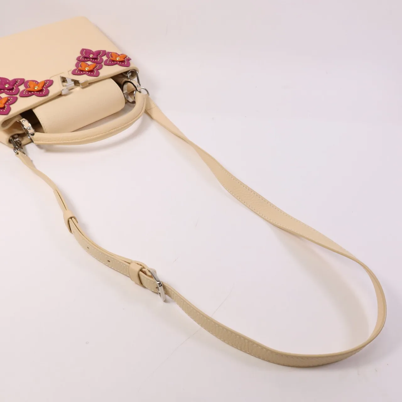 LOUIS VUITTON Capucines M53661 2-Way Bag Calfskin 米色 / Light Beige Calfskin Rank A - Thumbnail 9