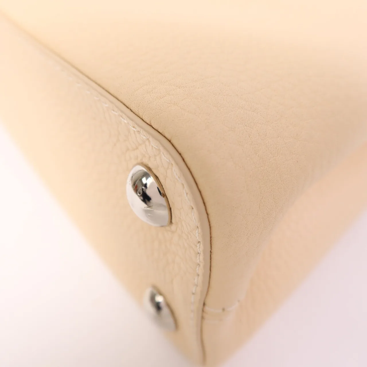LOUIS VUITTON Capucines M53661 2-Way Bag Calfskin 米色 / Light Beige Calfskin Rank A - Thumbnail 12