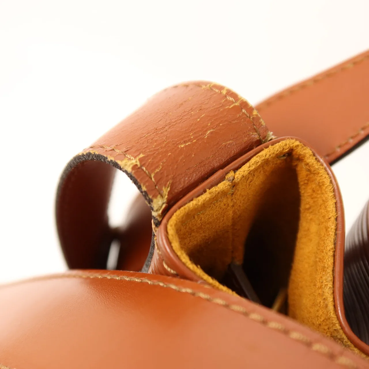 LOUIS VUITTON M80203 Shoulder Bag Calfskin 棕色 Calfskin Rank B - Thumbnail 16