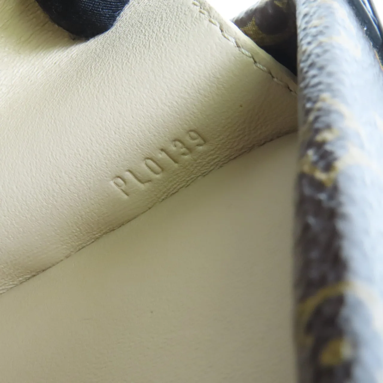 LOUIS VUITTON Petite Malle M45943 Shoulder Bag Coated Canvas 棕色 / Brown Coated Canvas Rank B - Thumbnail 9