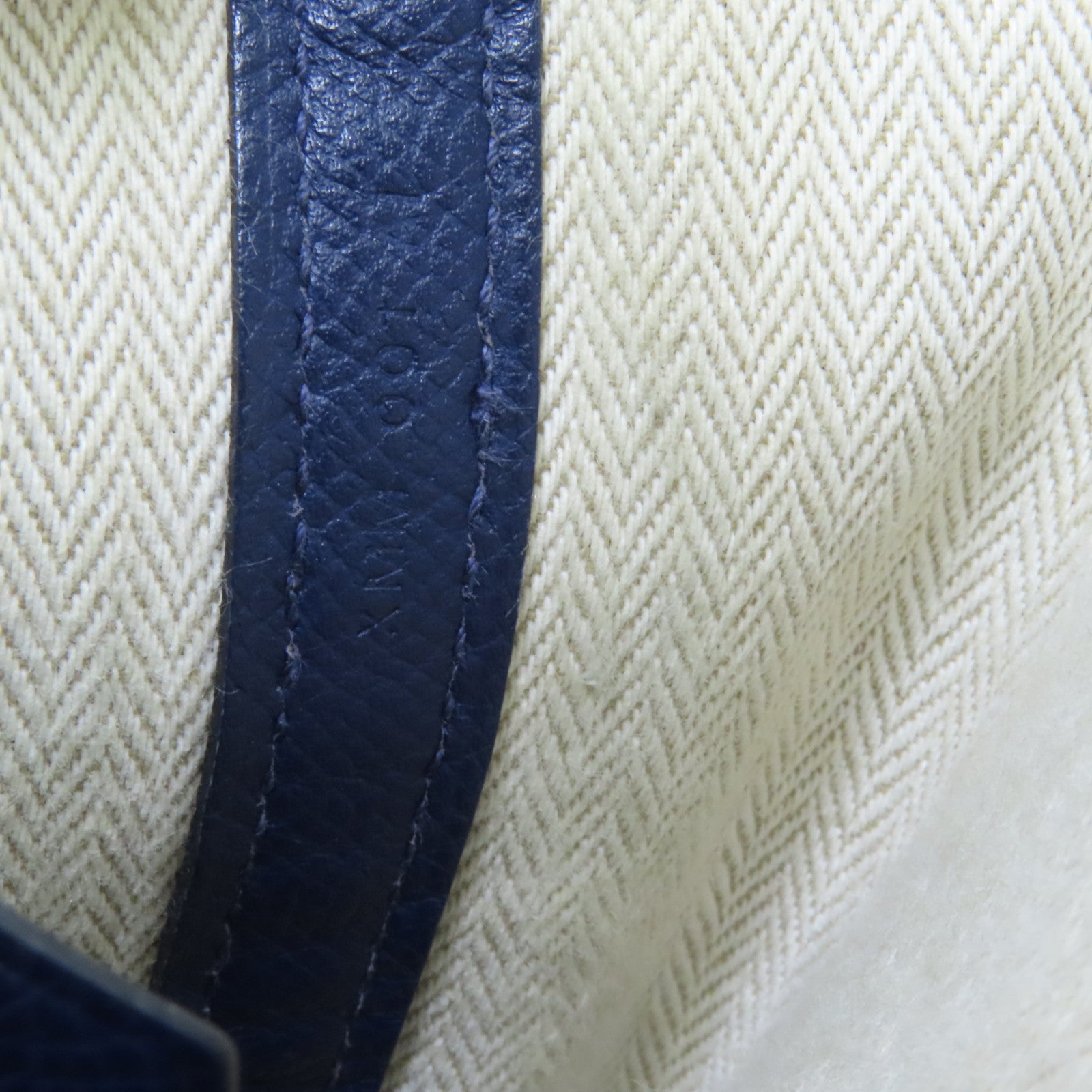 LOUIS VUITTON Garden Tote Bag Calfskin 9
