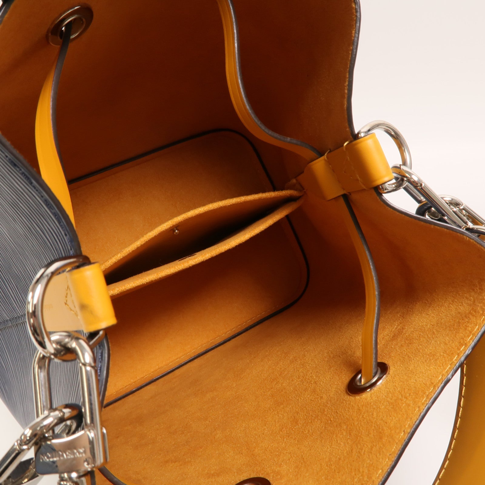 LOUIS VUITTON NeoNoe M53610 2-Way Bag Calfskin 5