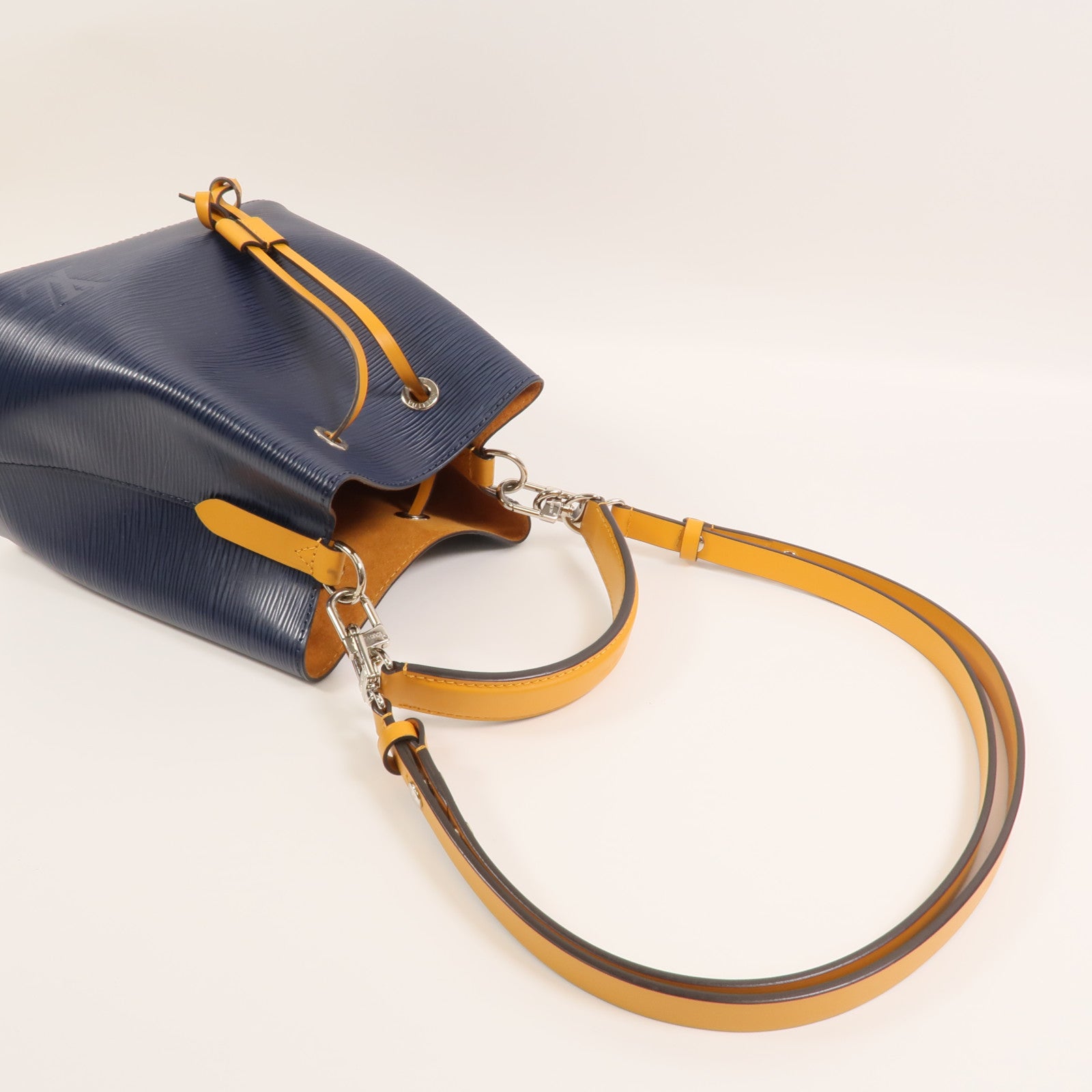 LOUIS VUITTON NeoNoe M53610 2-Way Bag Calfskin 8