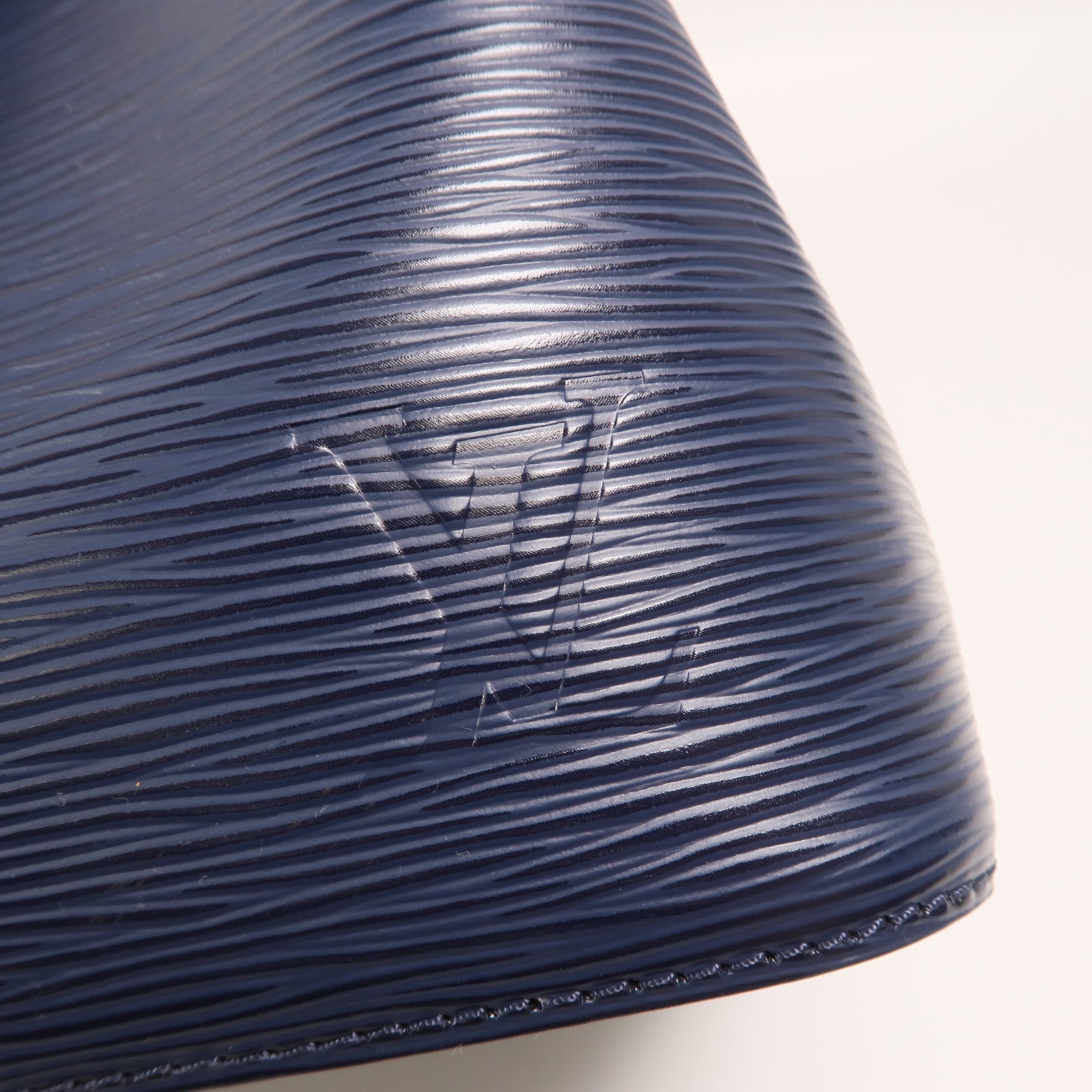 LOUIS VUITTON NeoNoe M53610 2-Way Bag Calfskin 9