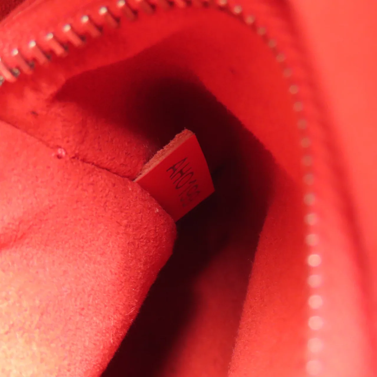 LOUIS VUITTON NeoNoe M45306 兩用包 牛皮 海軍藍 / 紅色 / Blue 牛皮 中古品B - 縮圖 8