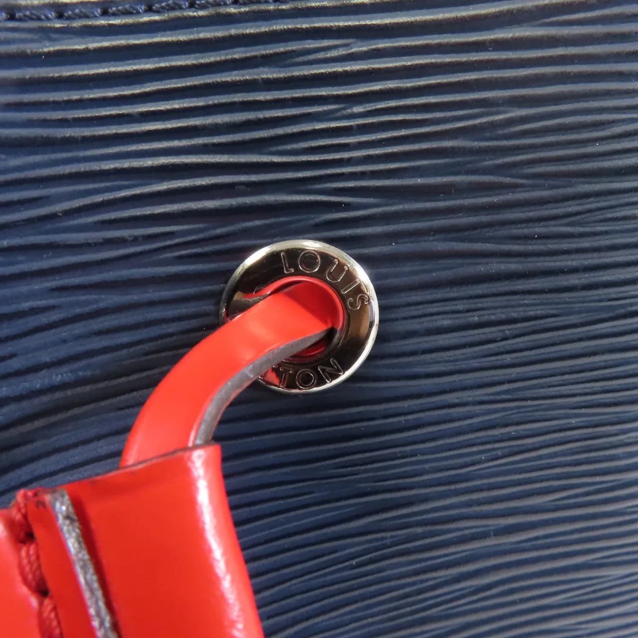 LOUIS VUITTON NeoNoe M45306 兩用包 牛皮 海軍藍 / 紅色 / Blue 牛皮 中古品B - 縮圖 15