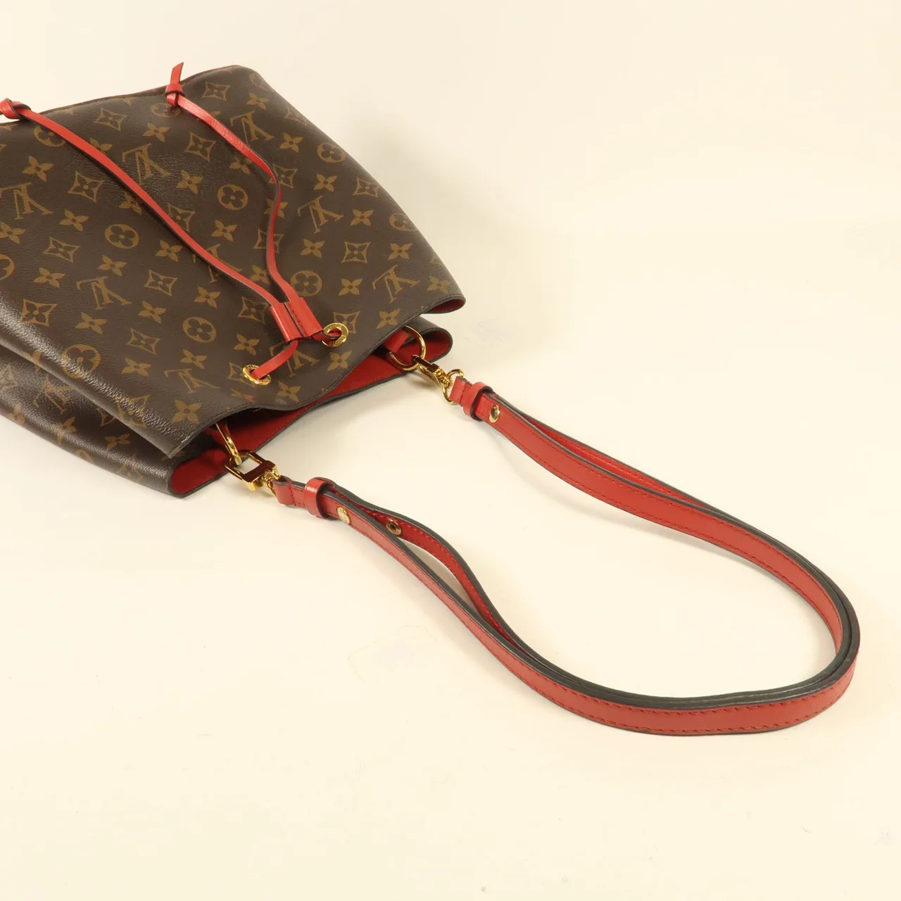 LOUIS VUITTON NeoNoe M44021 肩背包 塗層帆布 紅色 / Red 塗層帆布 中古品B - 縮圖 7