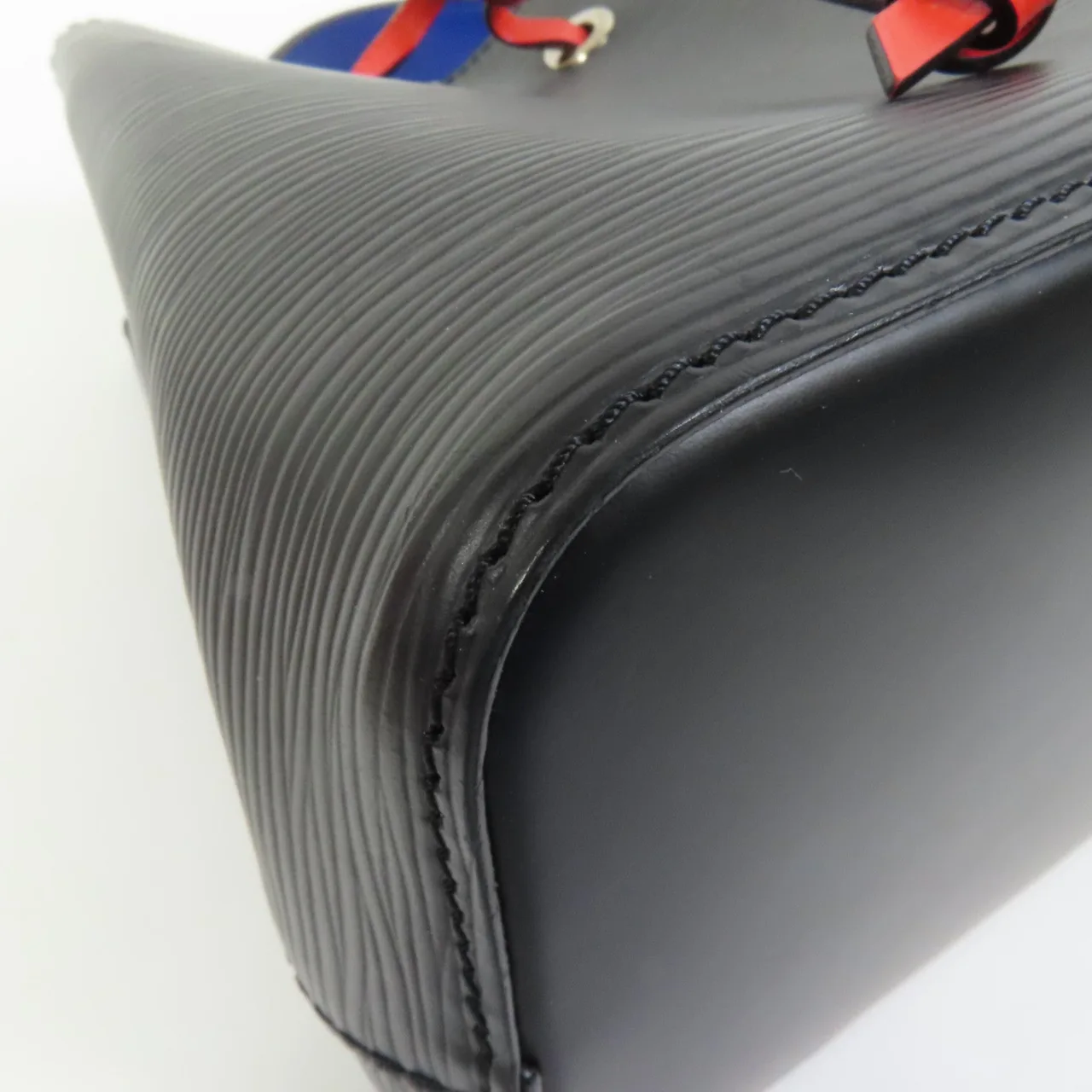 LOUIS VUITTON NeoNoe M40156 兩用包 牛皮 黑色 / 紅色 牛皮 中古品A - 縮圖 15