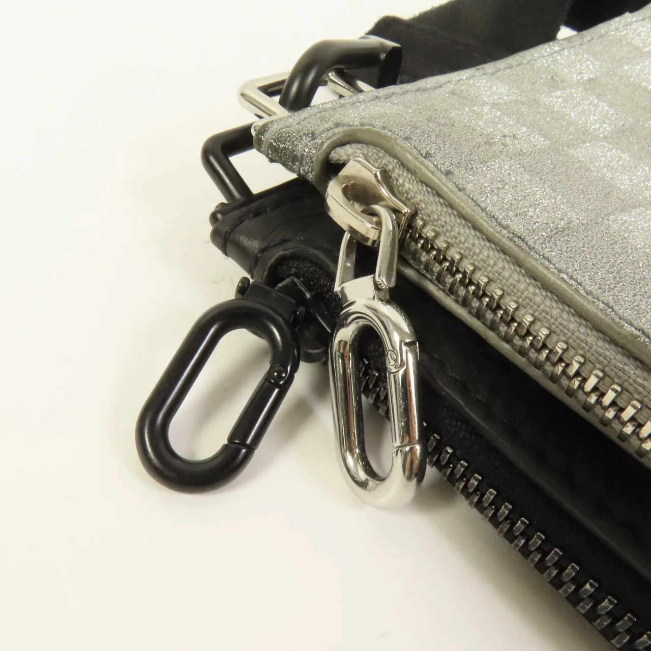 LOUIS VUITTON Trio Pouch M59682 Shoulder Bag Leather 銀色 / 黑色 Leather Rank A - Thumbnail 10