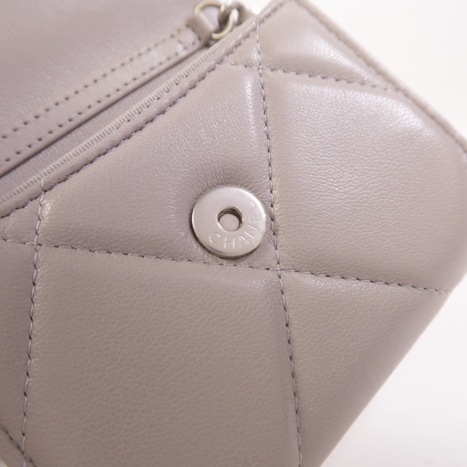 LOUIS VUITTON AP1787 Shoulder Bag Lambskin 15