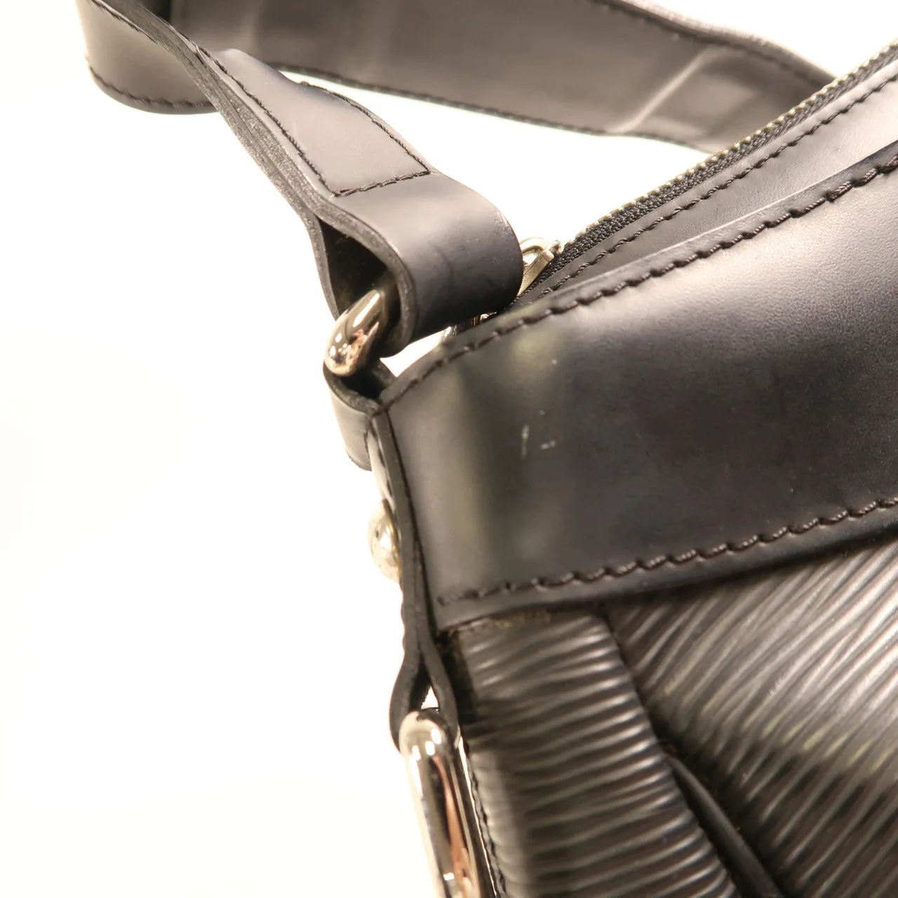 LOUIS VUITTON M59282 肩背包 牛皮 黑色 / Black 牛皮 中古品A - 縮圖 15