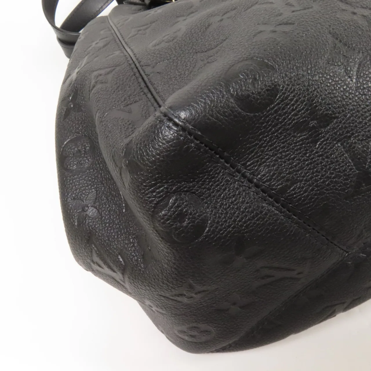 LOUIS VUITTON M25860 肩背包 牛皮 黑色 / Black 牛皮 中古品A - 縮圖 11
