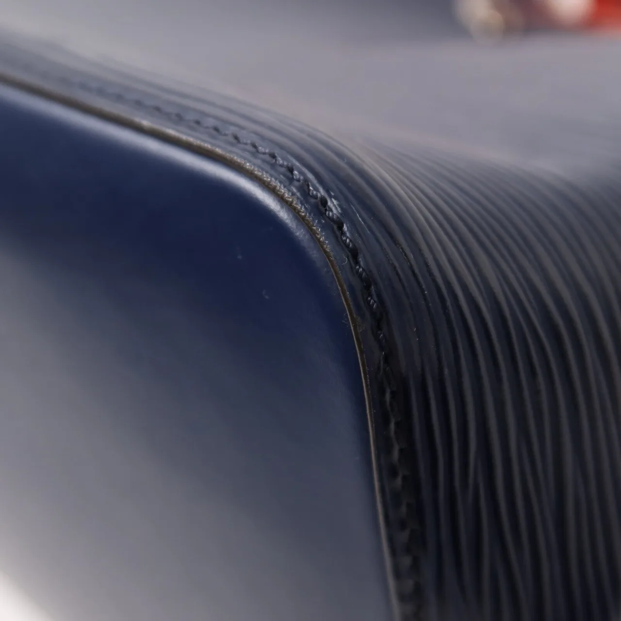 LOUIS VUITTON NeoNoe M54367 2-Way Bag Calfskin 海軍藍 / 紅色 / Navy/Red Calfskin Rank B - Thumbnail 15