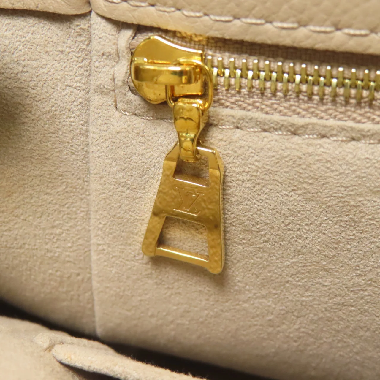 LOUIS VUITTON On My Side M20600 兩用包 牛皮 米色 / Galet Beige 牛皮 中古品A - 縮圖 8