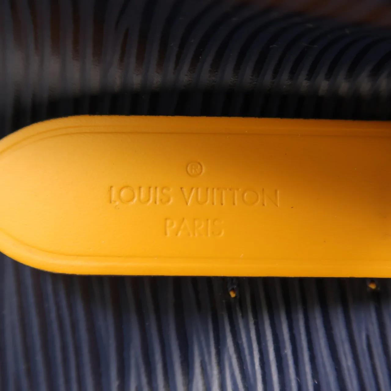 LOUIS VUITTON NeoNoe M53610 兩用包 牛皮 海軍藍 / 黃色 / Blue 牛皮 中古品B - 縮圖 6