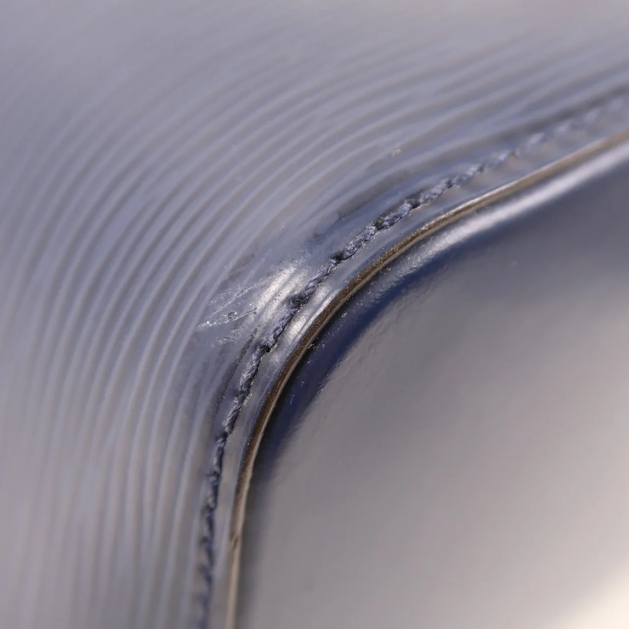 LOUIS VUITTON NeoNoe M53610 兩用包 牛皮 海軍藍 / 黃色 / Blue 牛皮 中古品B - 縮圖 11