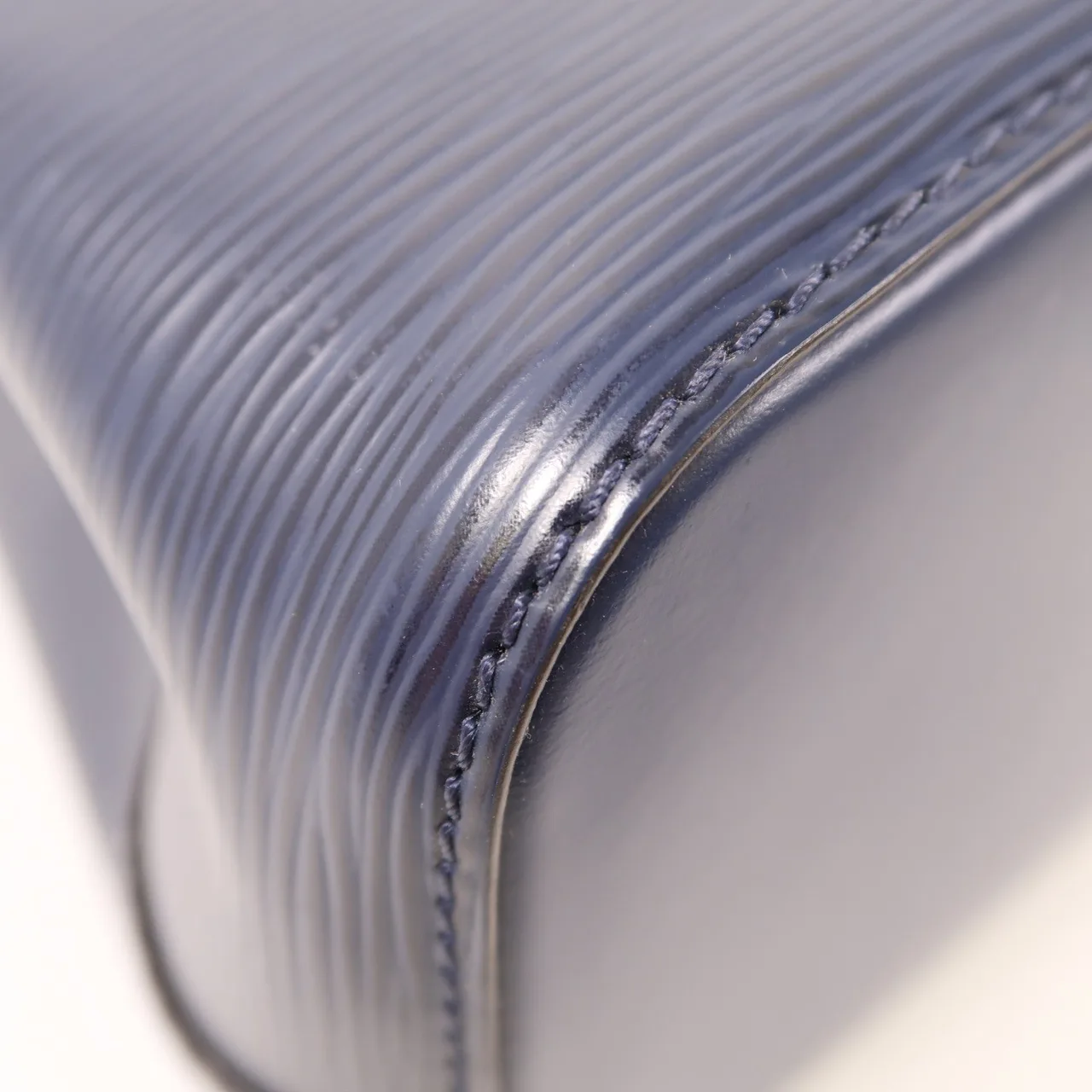 LOUIS VUITTON NeoNoe M53610 兩用包 牛皮 海軍藍 / 黃色 / Blue 牛皮 中古品B - 縮圖 13